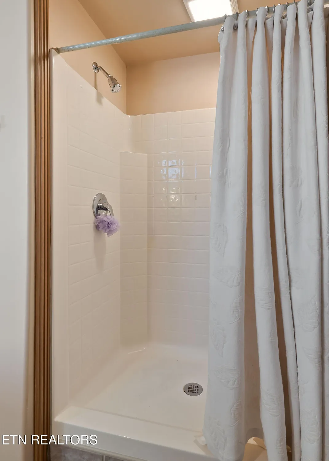 Property Slideshow image 44 of 60 | 122 pineridge loop, Crossville, TN, 38558
