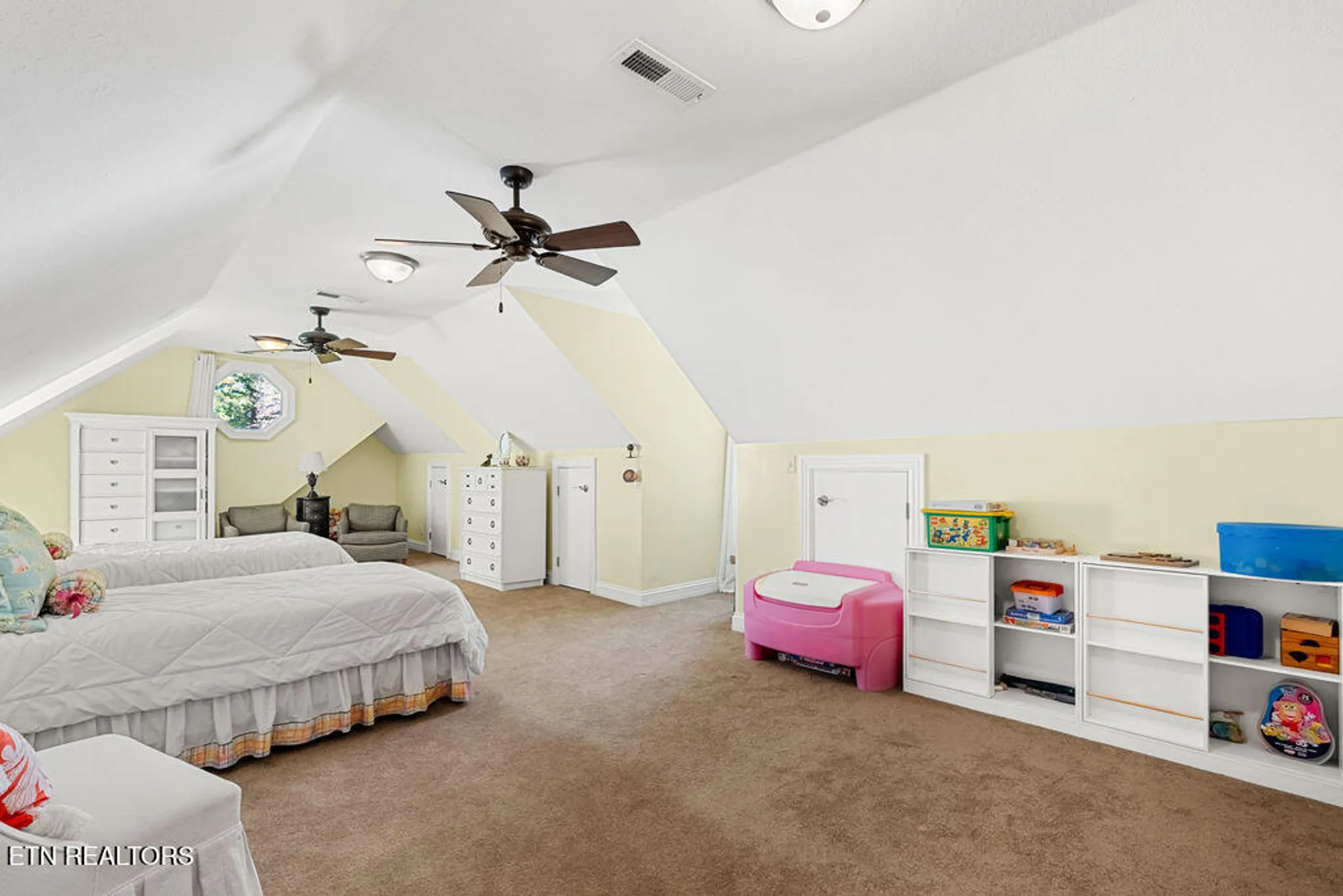 Property Slideshow image 37 of 60 | 354 okema way, Loudon, TN, 37774