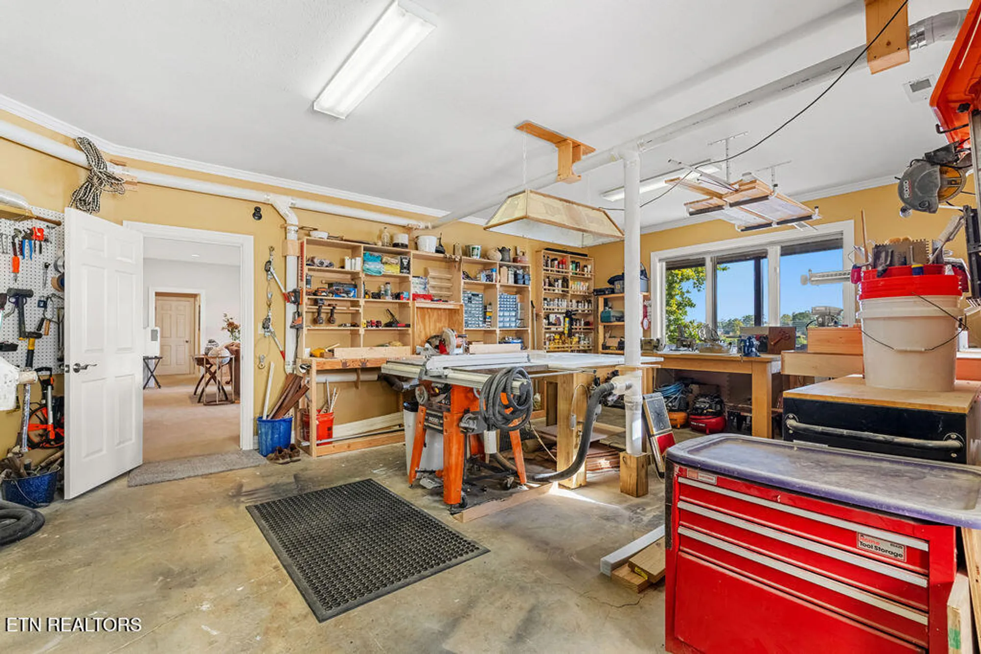 Property Slideshow image 41 of 60 | 354 okema way, Loudon, TN, 37774