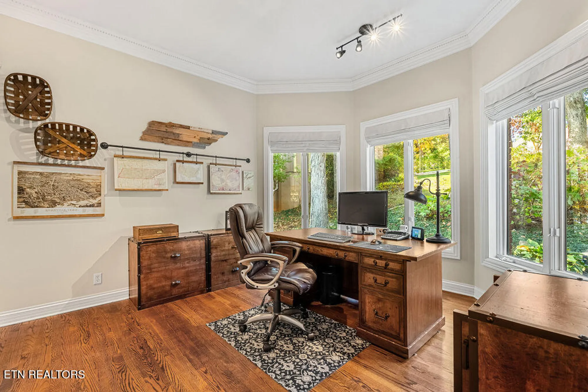 Property Slideshow image 10 of 60 | 354 okema way, Loudon, TN, 37774