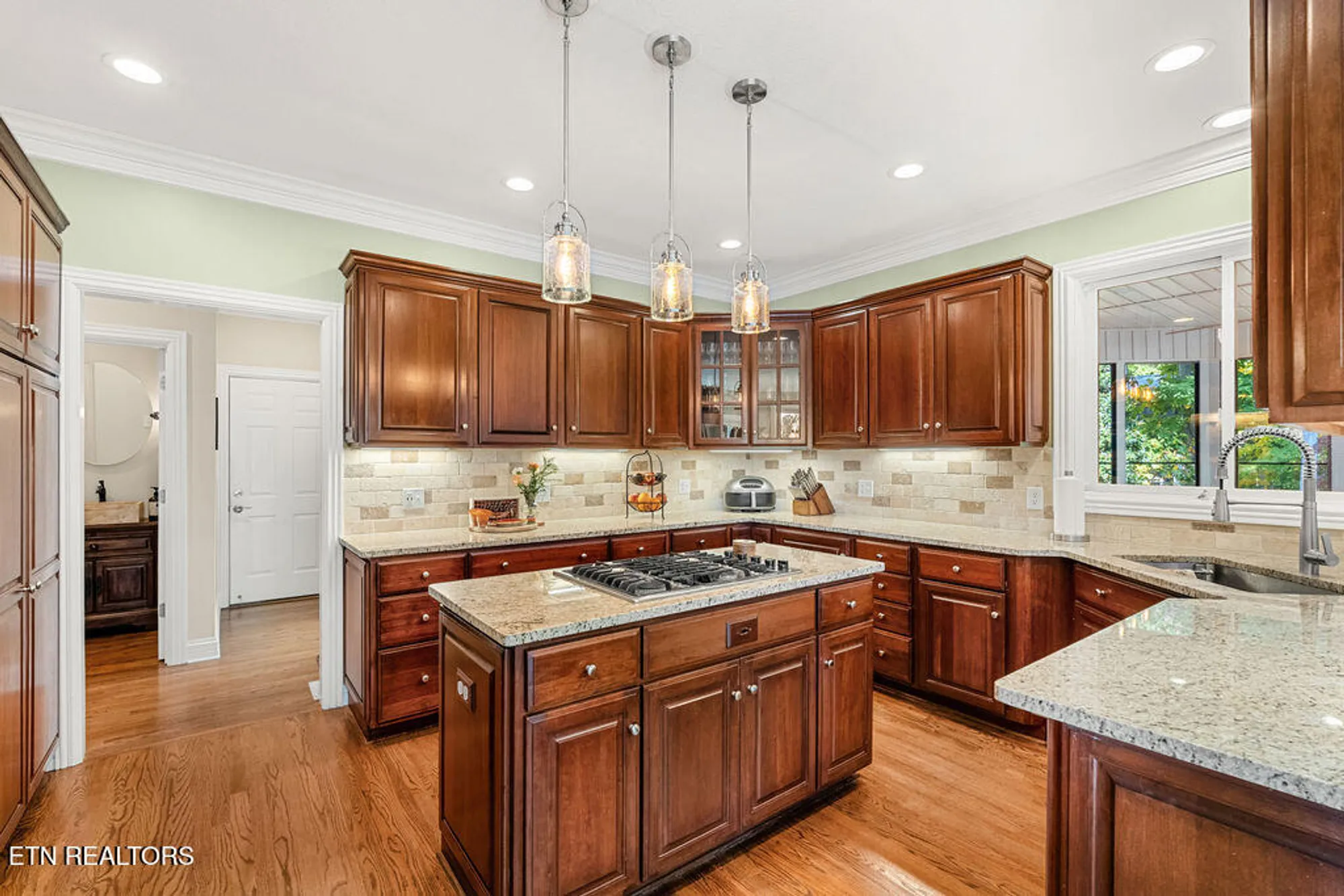 Property Slideshow image 22 of 60 | 354 okema way, Loudon, TN, 37774