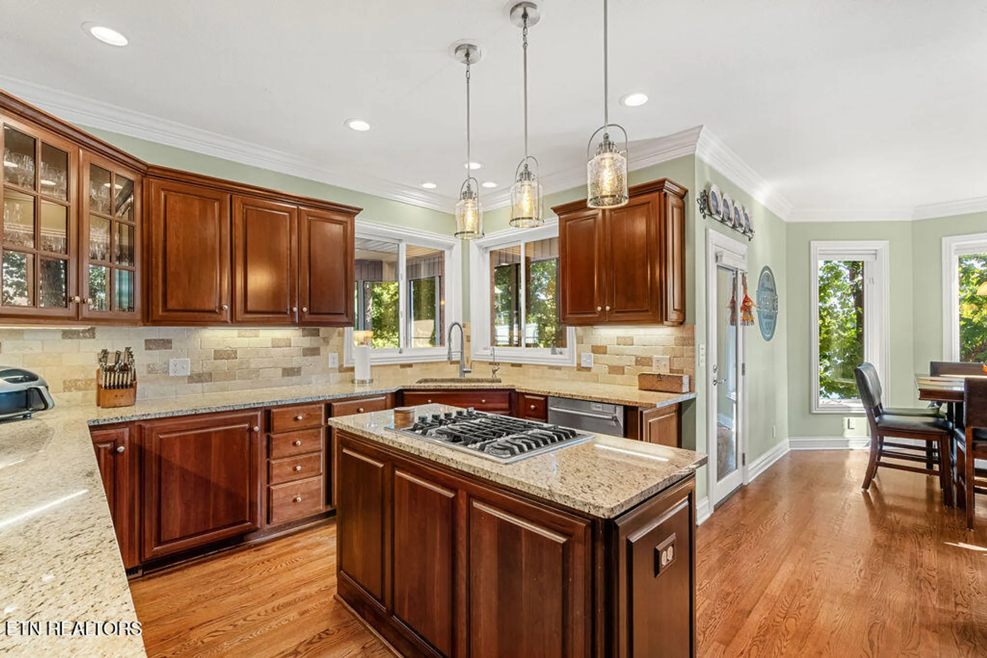 Property Slideshow image 23 of 60 | 354 okema way, Loudon, TN, 37774