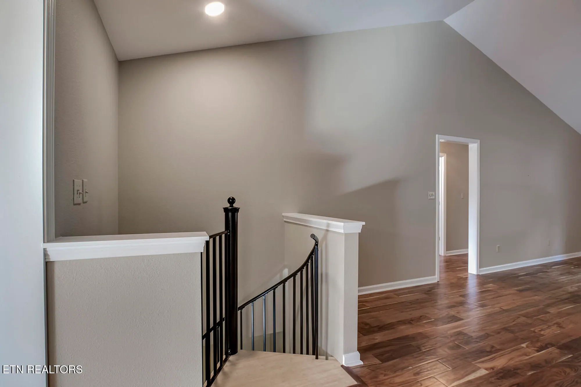 Property Slideshow image 34 of 62 | 118 toqua club way, Loudon, TN, 37774