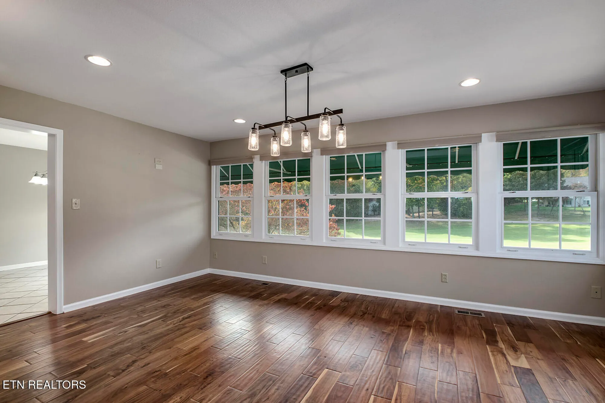 Property Slideshow image 8 of 62 | 118 toqua club way, Loudon, TN, 37774