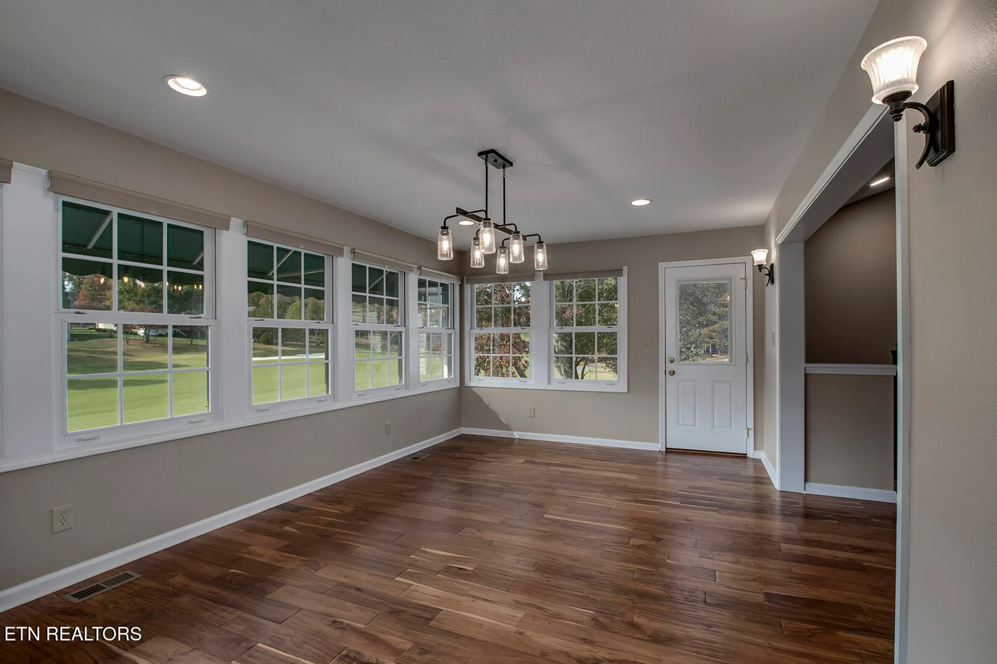 Property Slideshow image 9 of 62 | 118 toqua club way, Loudon, TN, 37774