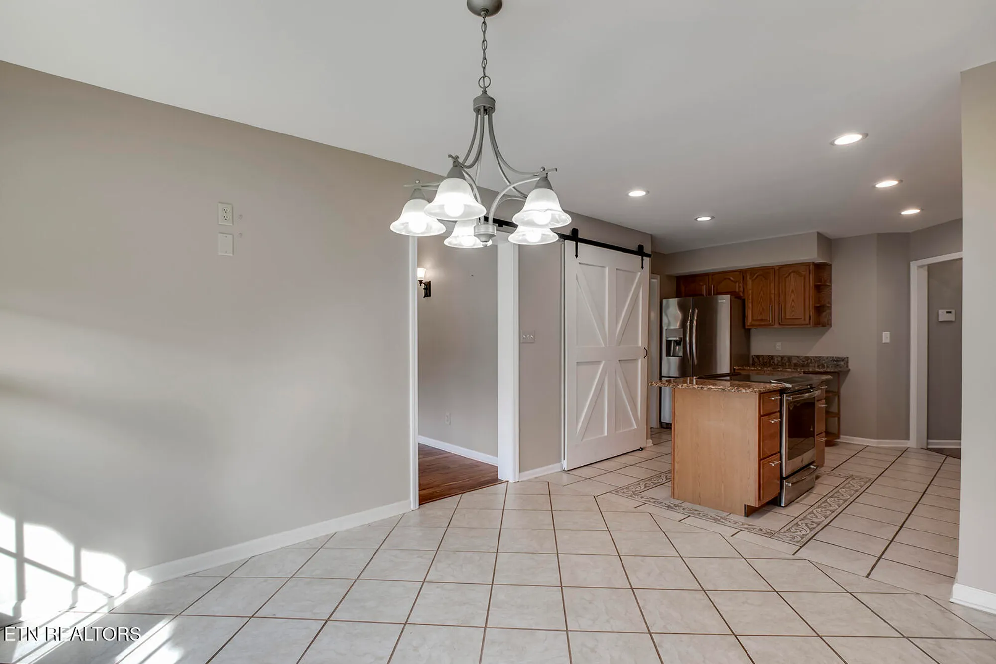 Property Slideshow image 13 of 62 | 118 toqua club way, Loudon, TN, 37774
