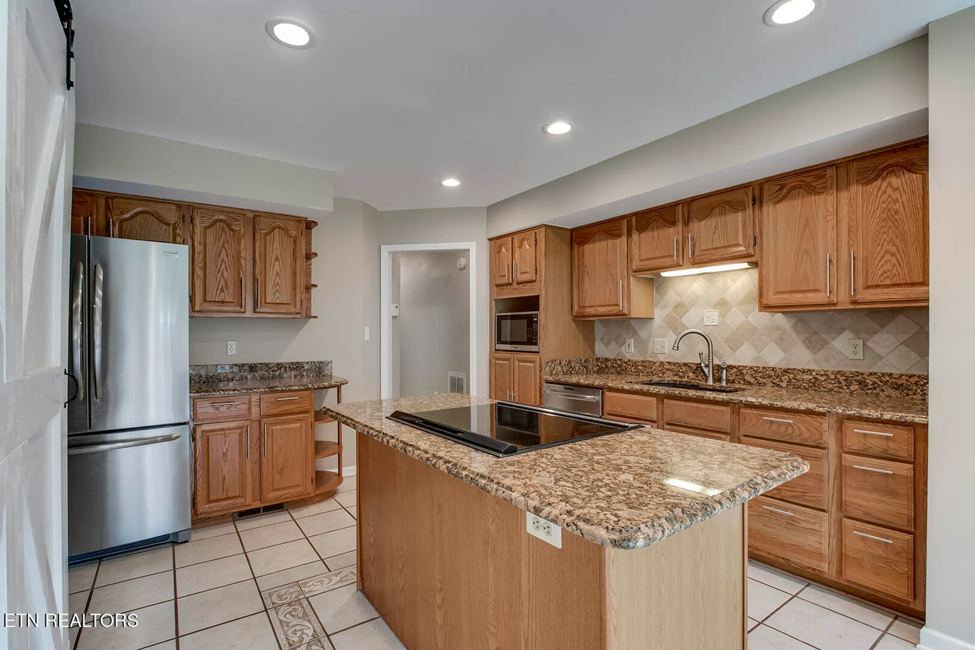 Property Slideshow image 14 of 62 | 118 toqua club way, Loudon, TN, 37774