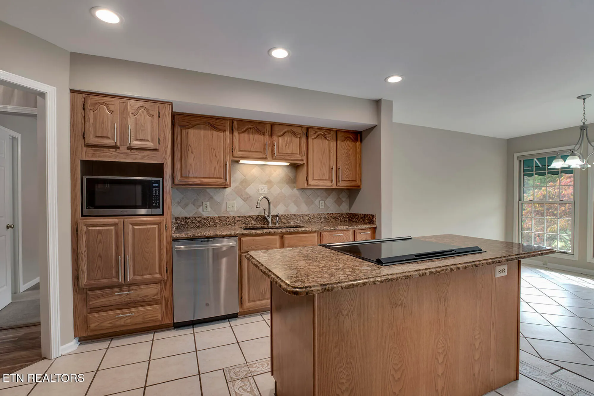 Property Slideshow image 17 of 62 | 118 toqua club way, Loudon, TN, 37774