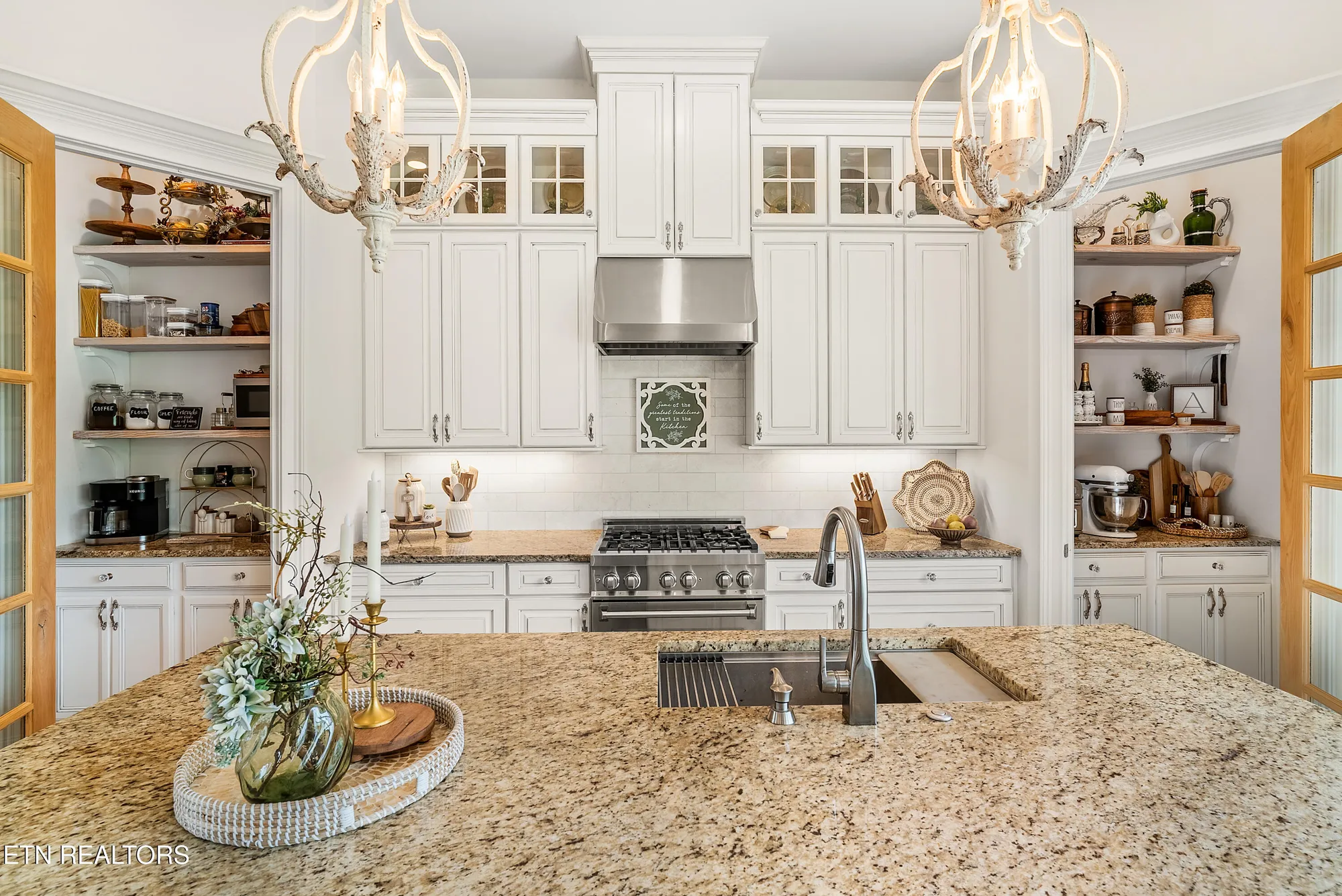 Property Slideshow image 18 of 60 | 340 pineberry dr, Vonore, TN, 37885