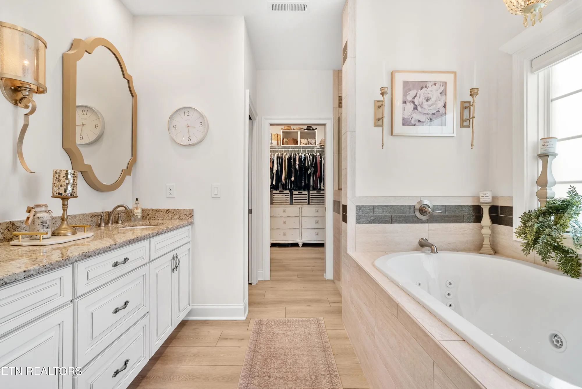 Property Slideshow image 31 of 60 | 340 pineberry dr, Vonore, TN, 37885