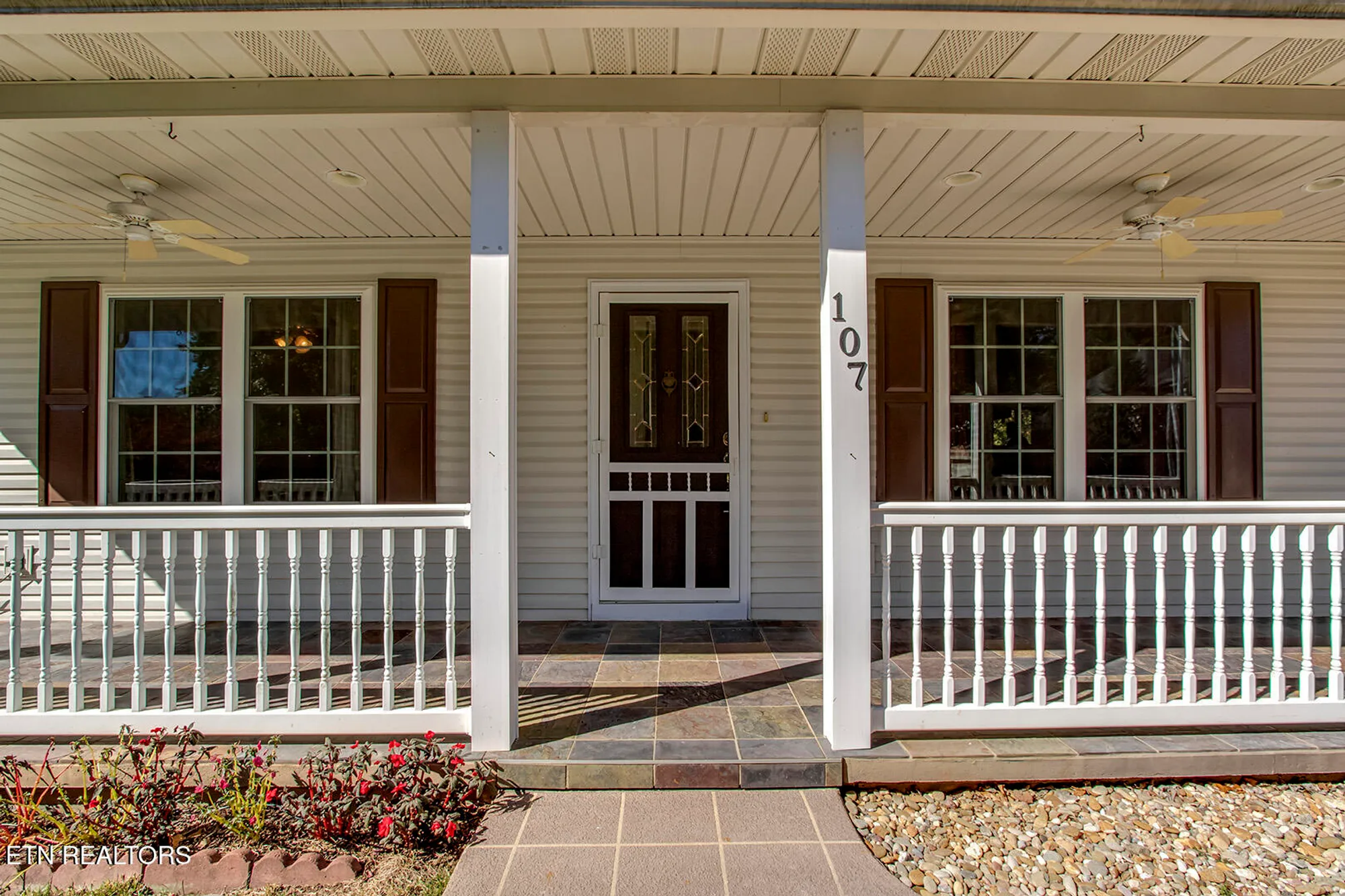 Property Slideshow image 5 of 55 | 107 skiatook way, Loudon, TN, 37774