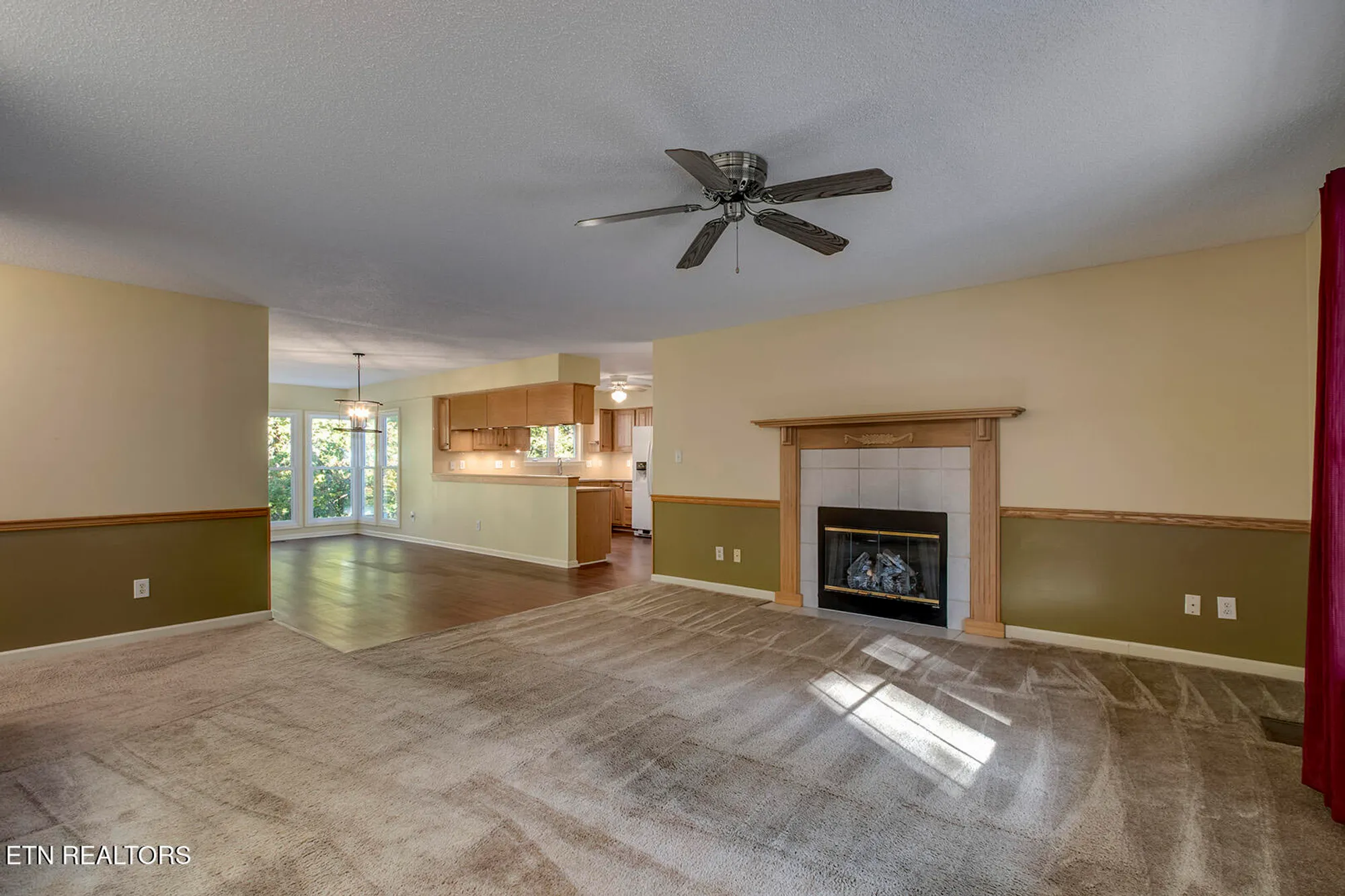 Property Slideshow image 7 of 55 | 107 skiatook way, Loudon, TN, 37774