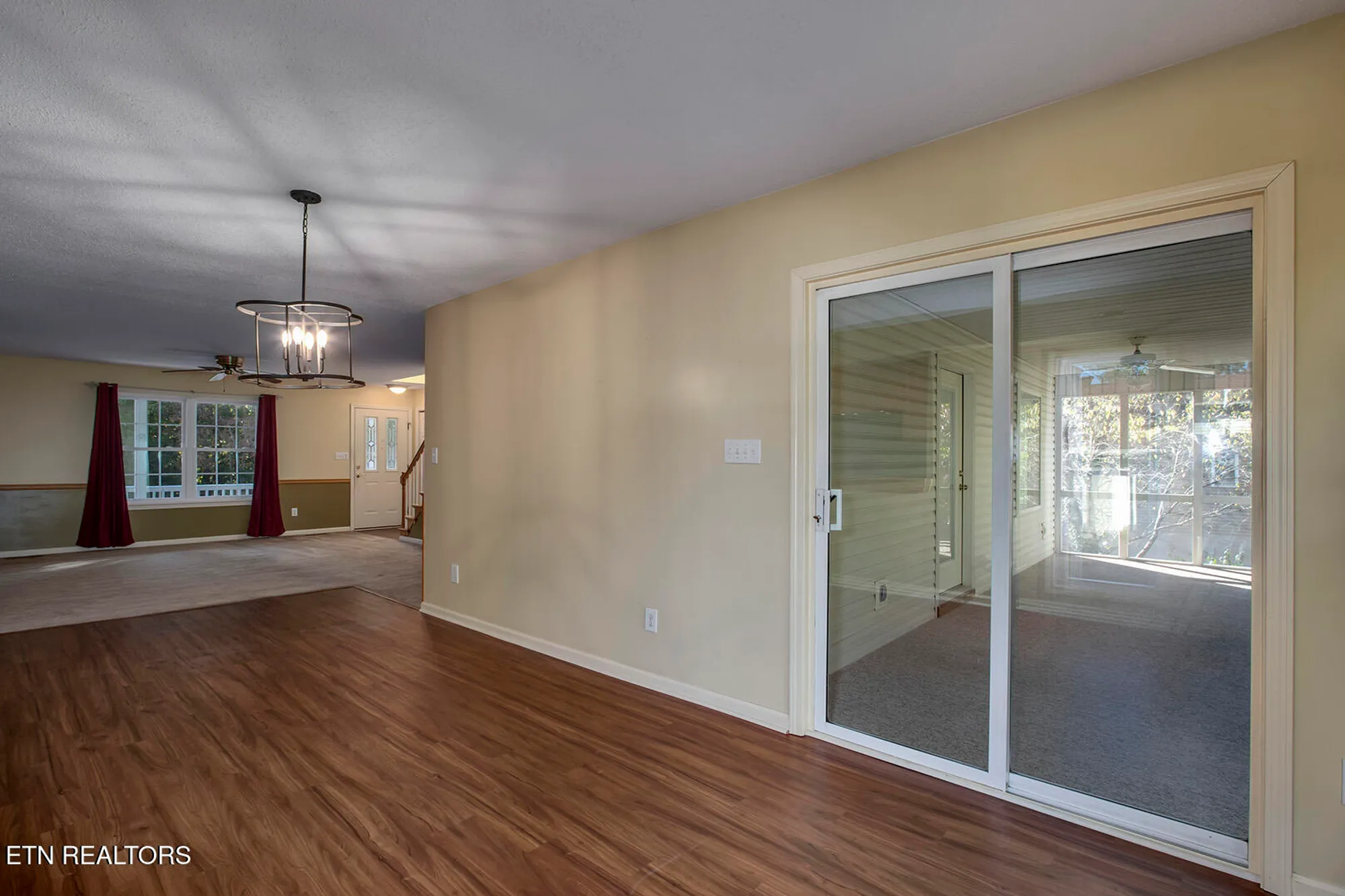 Property Slideshow image 12 of 55 | 107 skiatook way, Loudon, TN, 37774