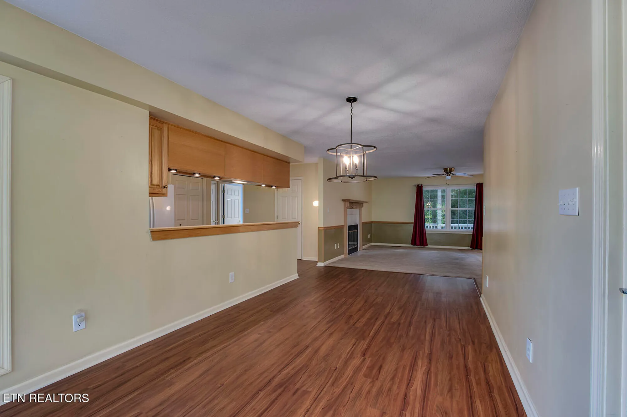 Property Slideshow image 15 of 55 | 107 skiatook way, Loudon, TN, 37774