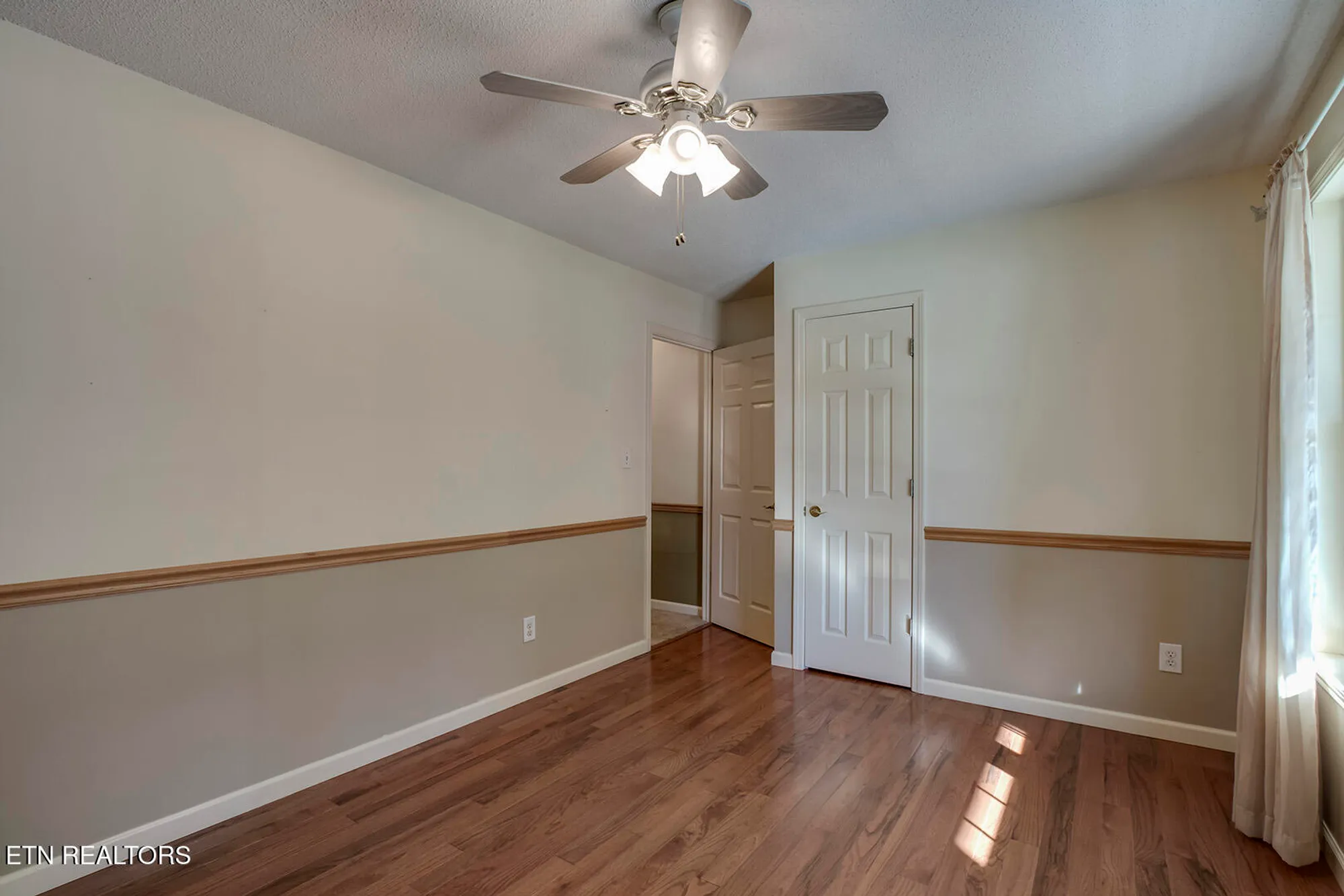 Property Slideshow image 30 of 55 | 107 skiatook way, Loudon, TN, 37774