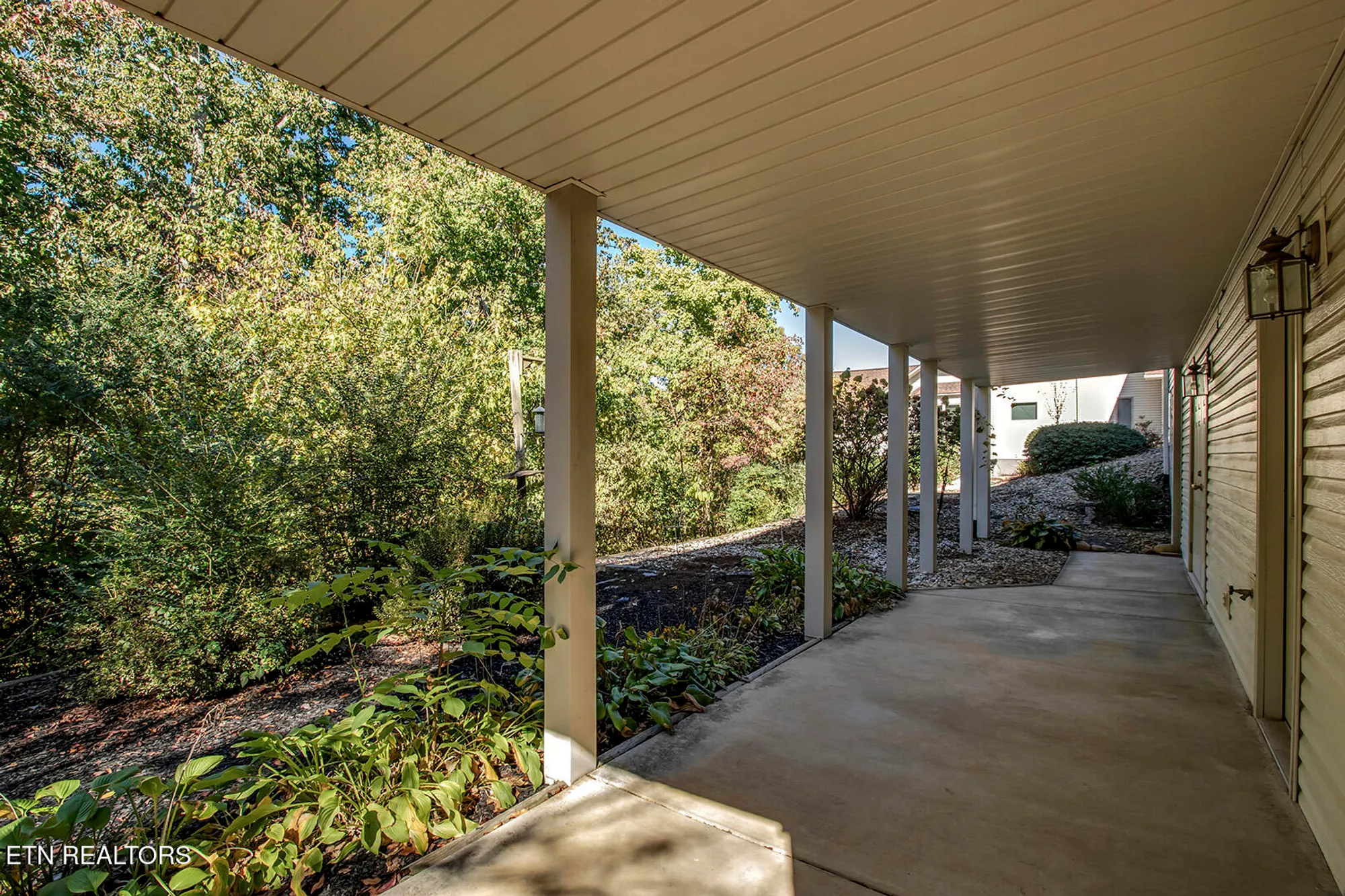 Property Slideshow image 46 of 55 | 107 skiatook way, Loudon, TN, 37774