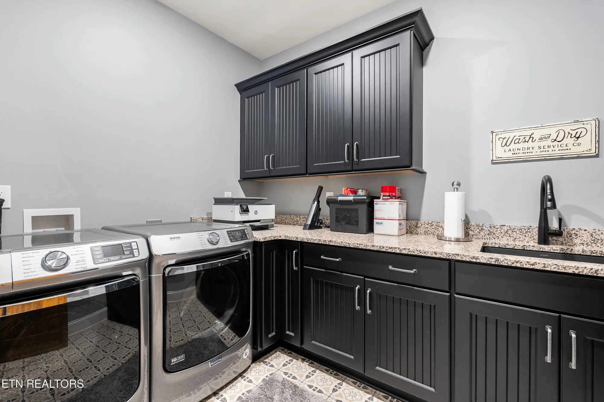 Property Slideshow image 20 of 55 | 114 inagehi way, Loudon, TN, 37774