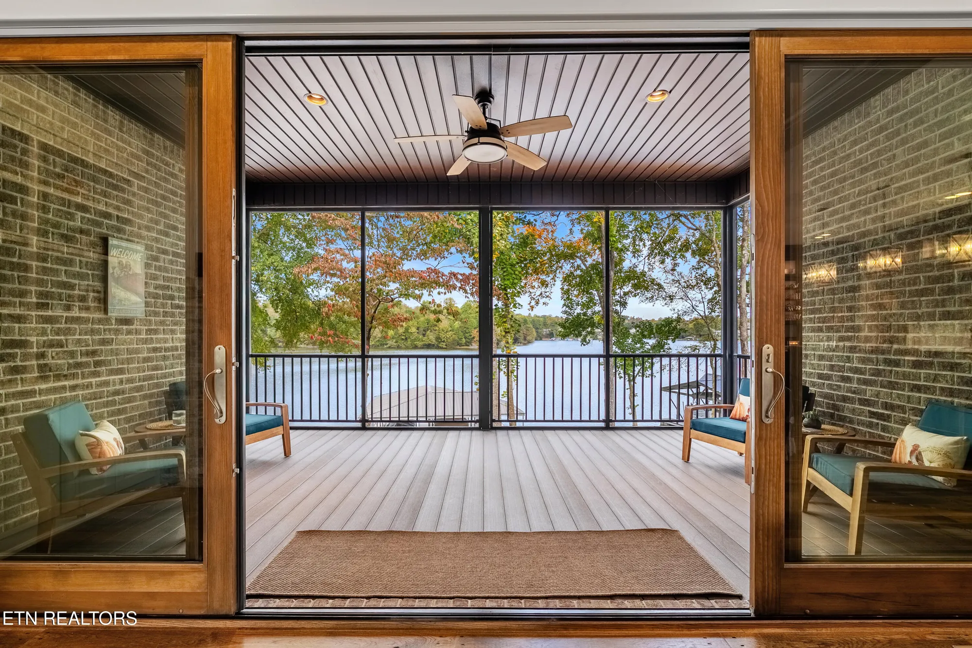 Property Slideshow image 9 of 55 | 114 inagehi way, Loudon, TN, 37774
