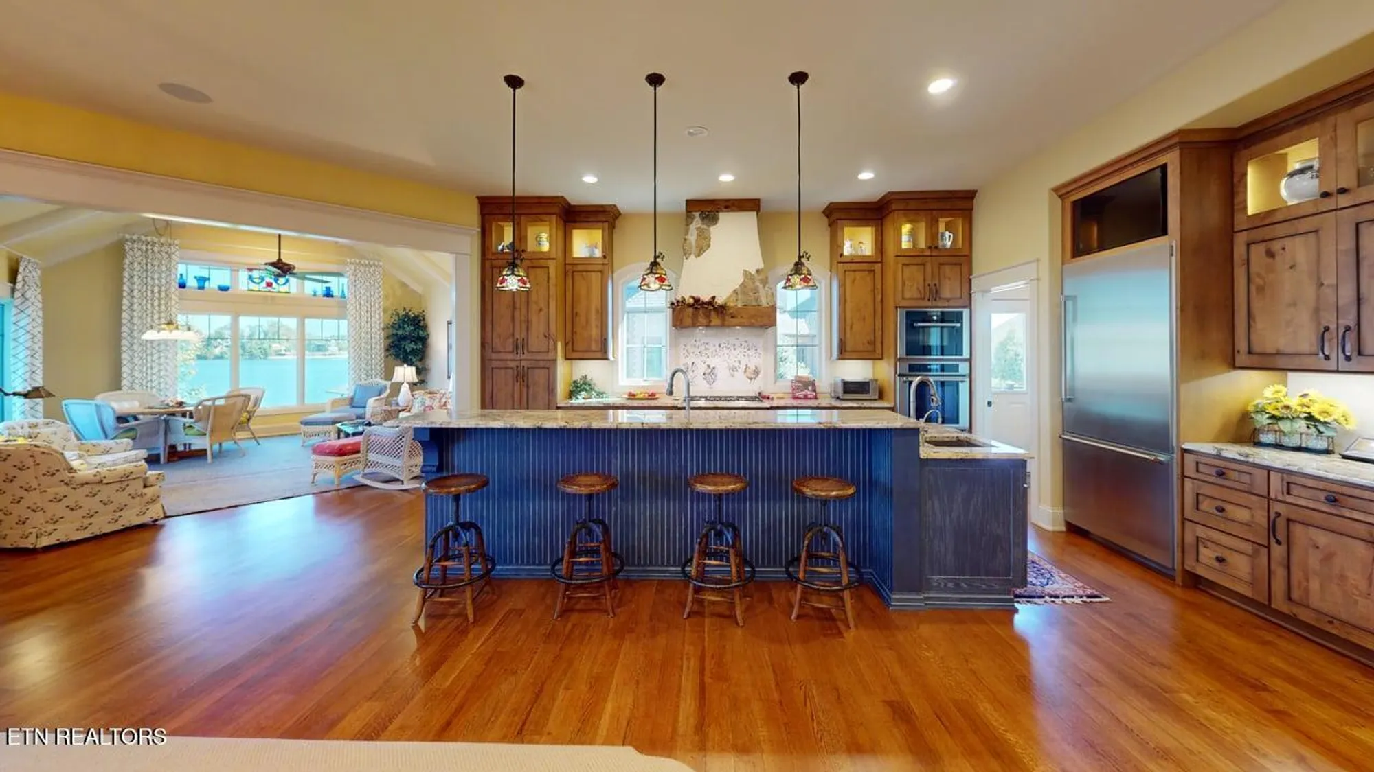 Property Slideshow image 16 of 60 | 201 coyatee cv, Loudon, TN, 37774