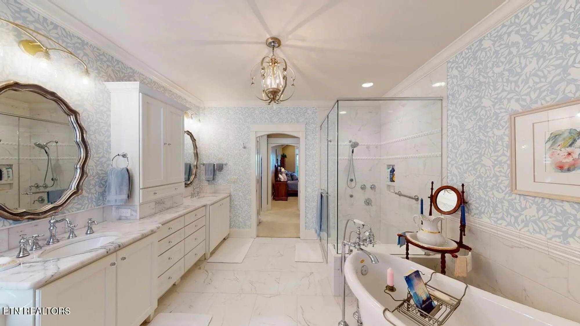 Property Slideshow image 33 of 60 | 201 coyatee cv, Loudon, TN, 37774