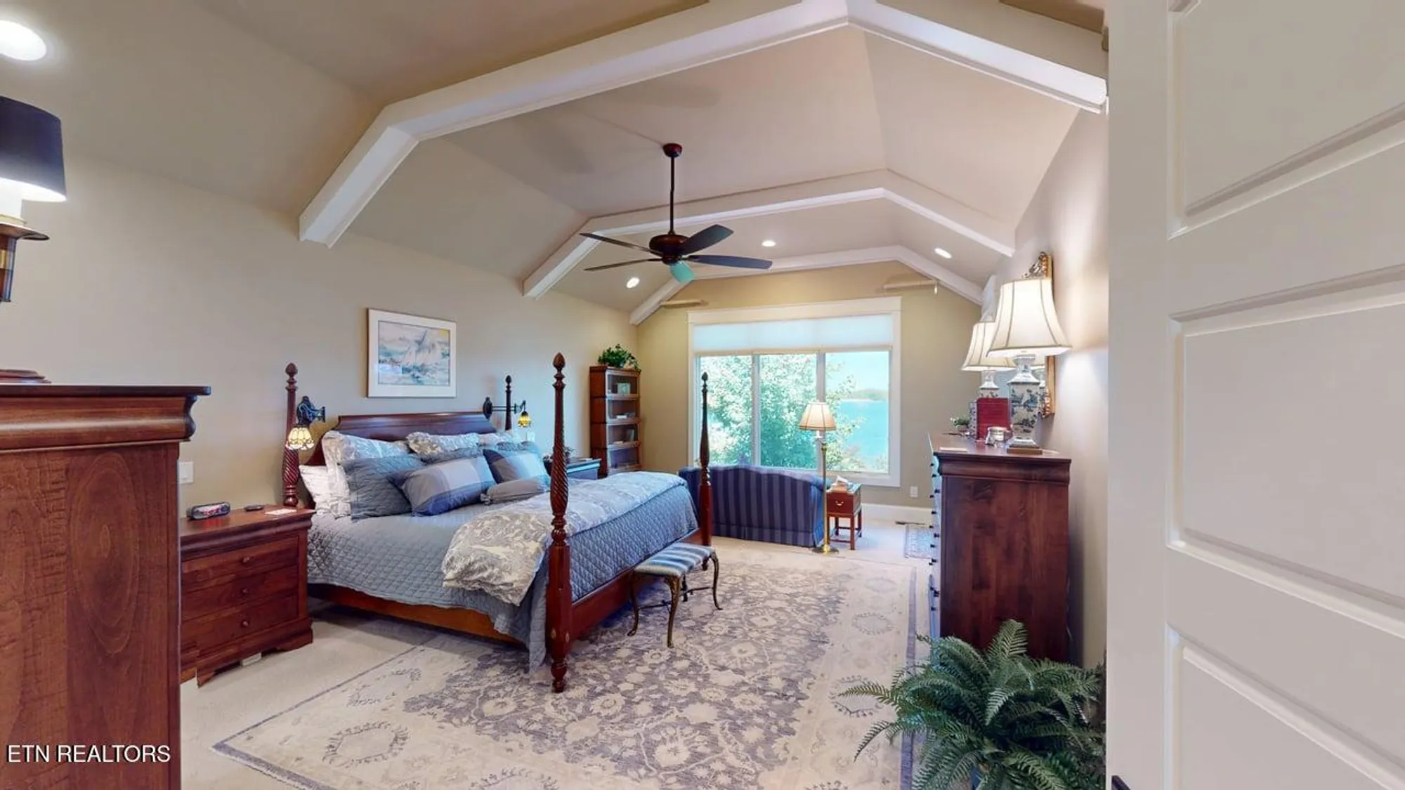 Property Slideshow image 30 of 60 | 201 coyatee cv, Loudon, TN, 37774