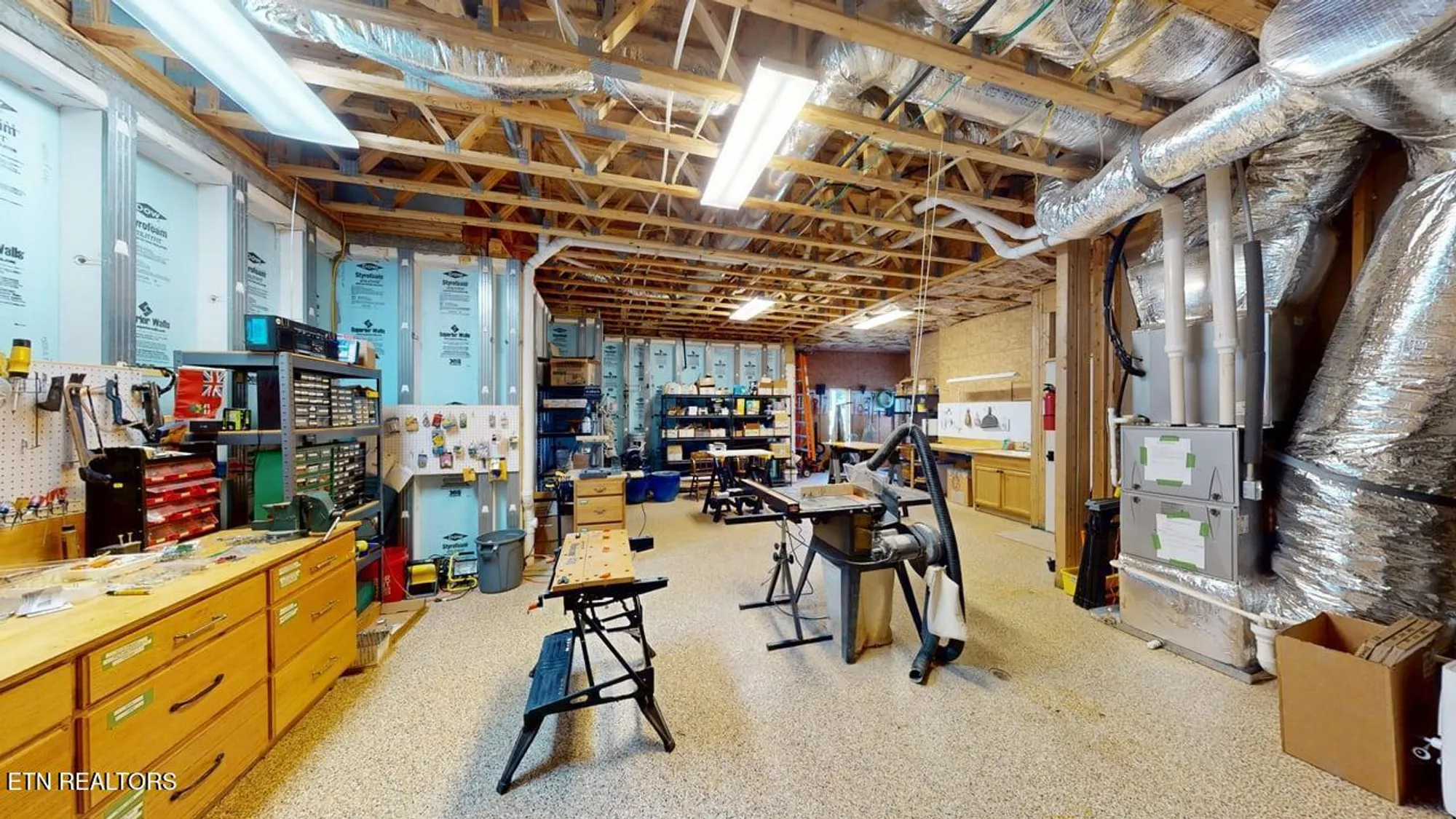 Property Slideshow image 50 of 60 | 201 coyatee cv, Loudon, TN, 37774