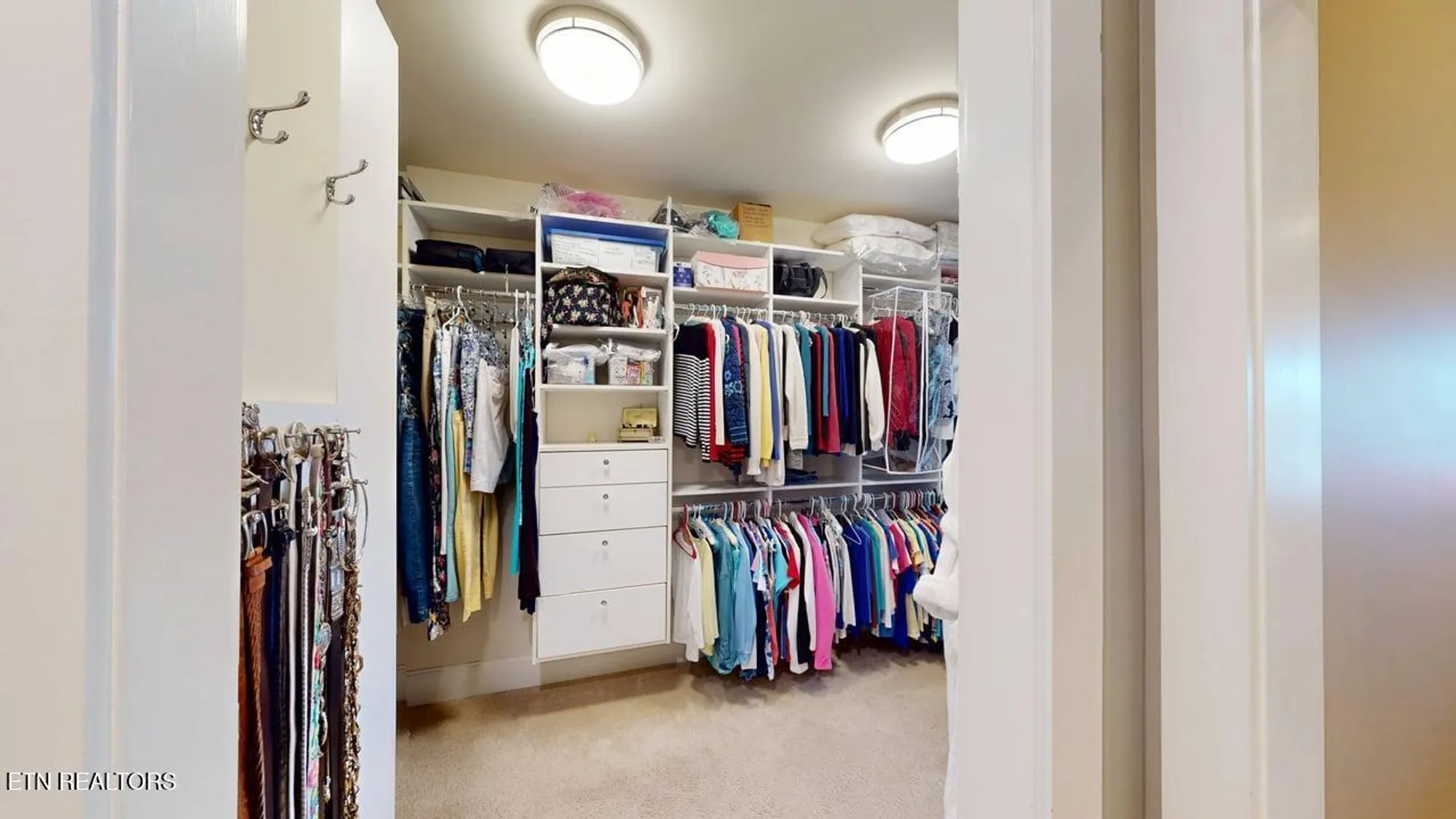 Property Slideshow image 35 of 60 | 201 coyatee cv, Loudon, TN, 37774