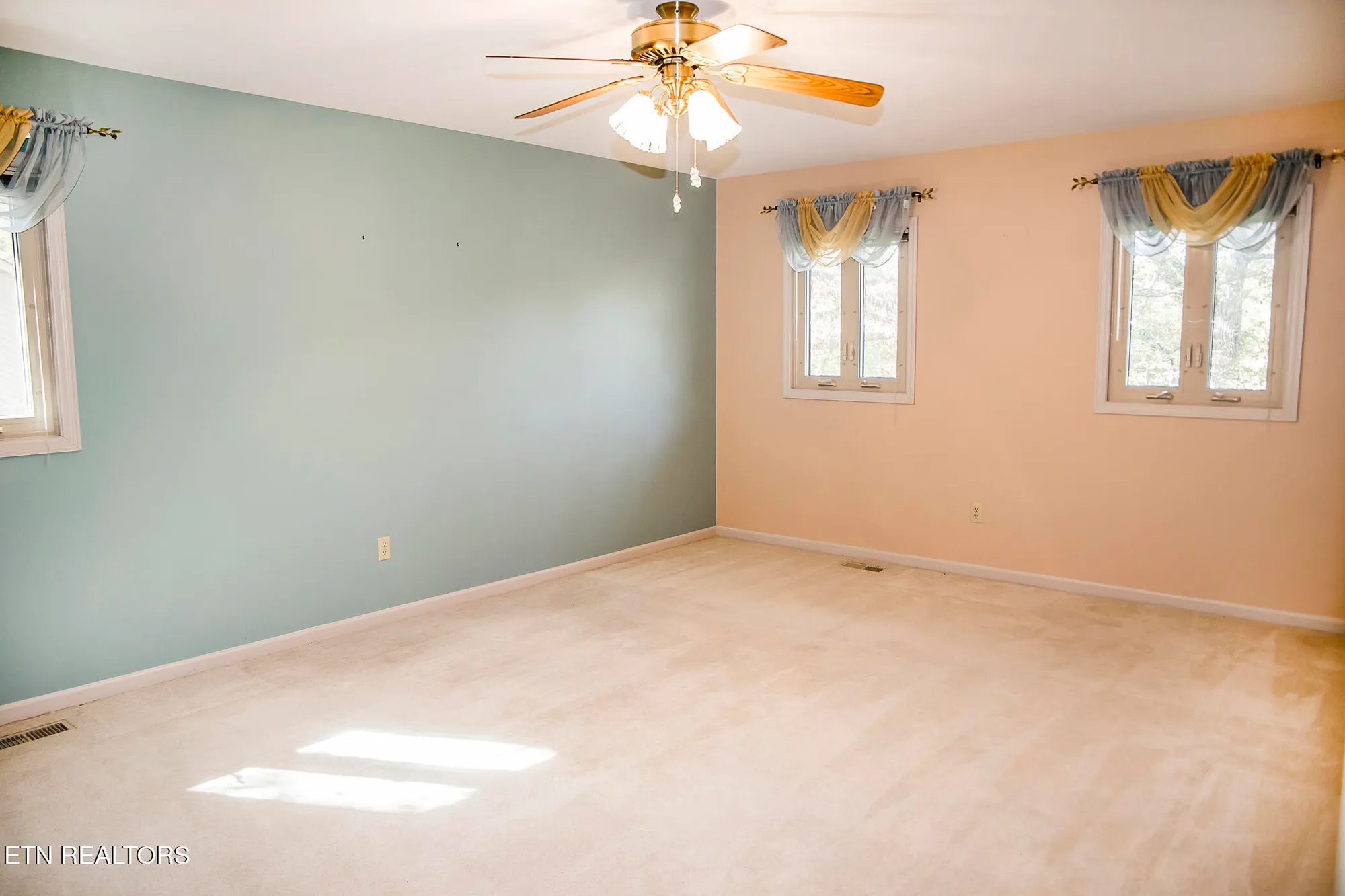 Property Slideshow image 51 of 59 | 119 fairway dr, Crossville, TN, 38558