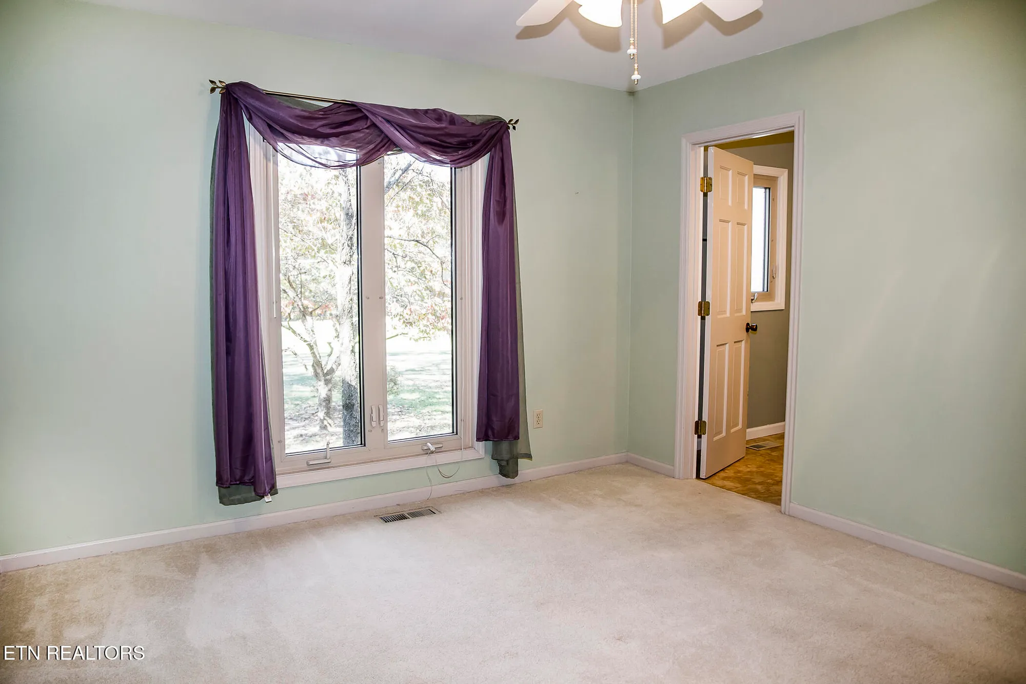 Property Slideshow image 31 of 59 | 119 fairway dr, Crossville, TN, 38558