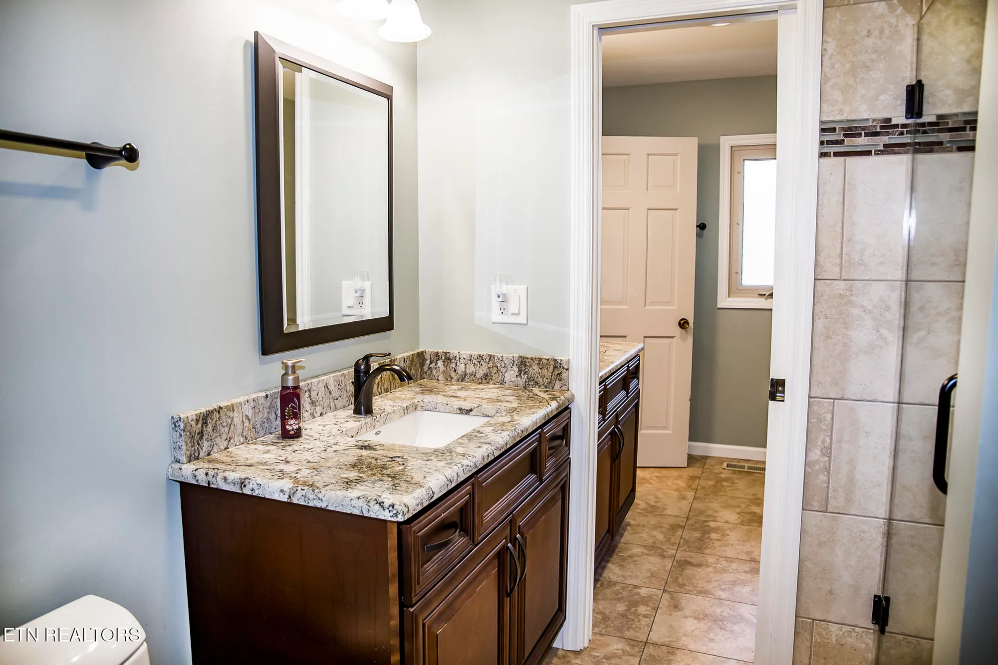 Property Slideshow image 36 of 59 | 119 fairway dr, Crossville, TN, 38558