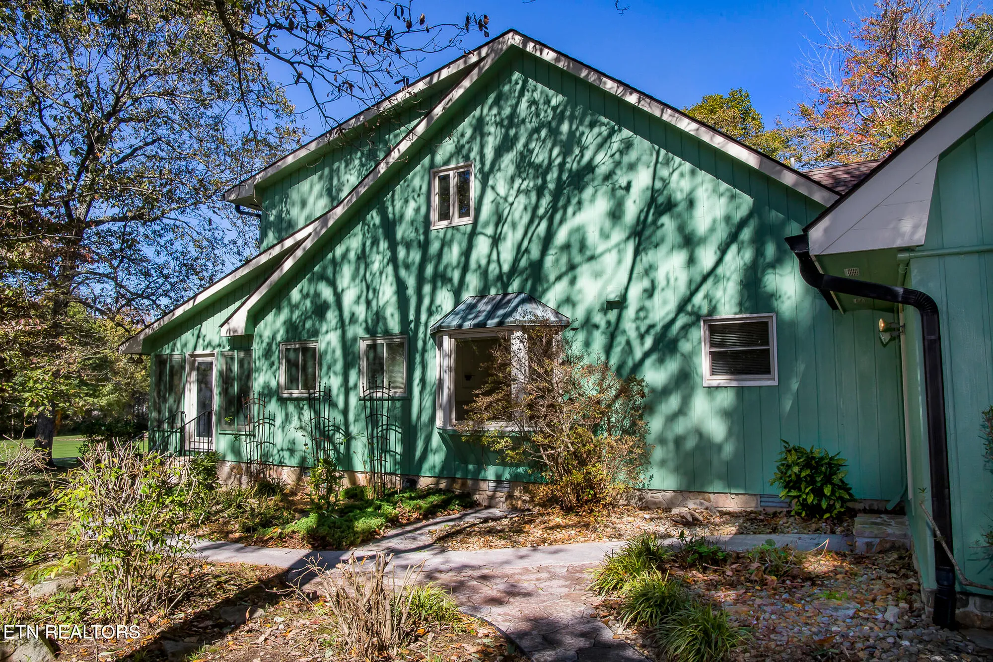 Property Slideshow image 3 of 59 | 119 fairway dr, Crossville, TN, 38558