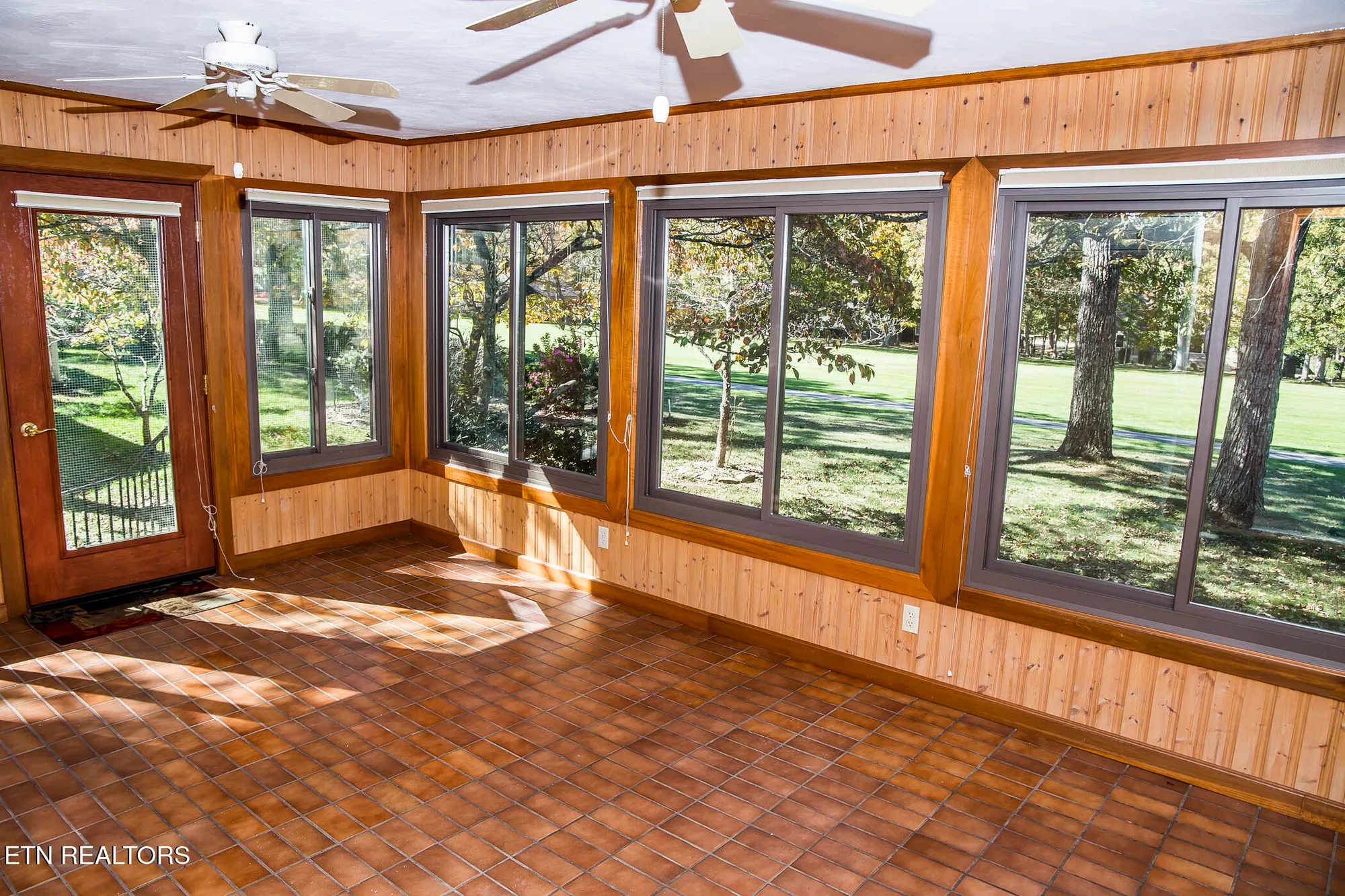 Property Slideshow image 25 of 59 | 119 fairway dr, Crossville, TN, 38558