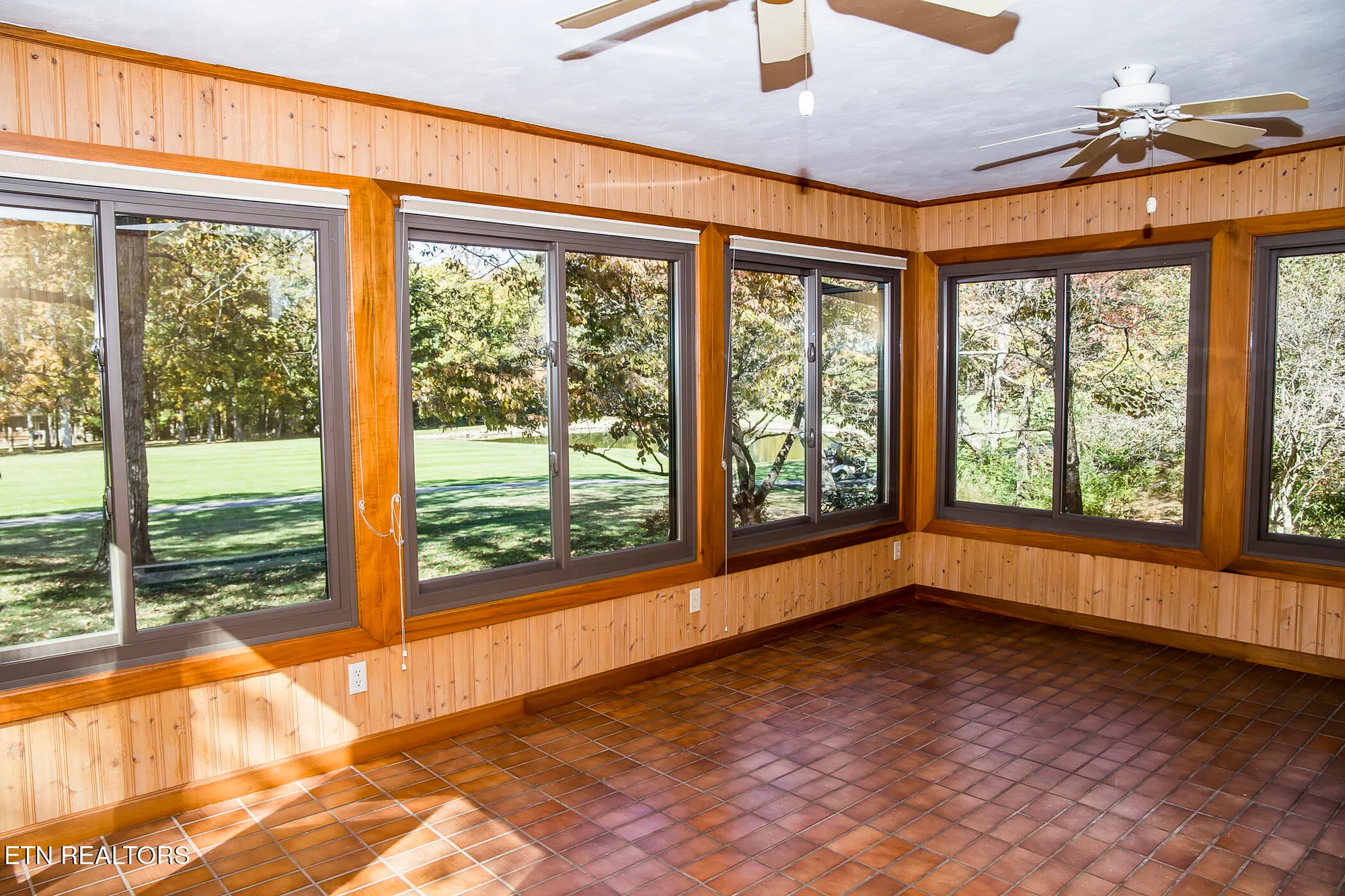 Property Slideshow image 26 of 59 | 119 fairway dr, Crossville, TN, 38558