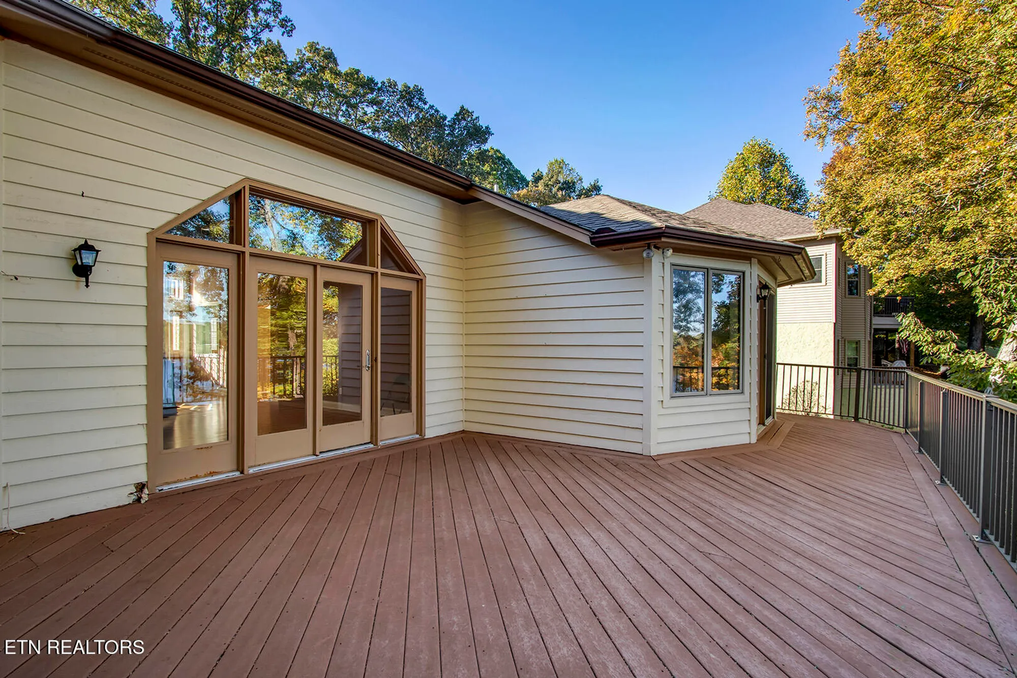 Property Slideshow image 15 of 58 | 206 kiyuga ln, Loudon, TN, 37774