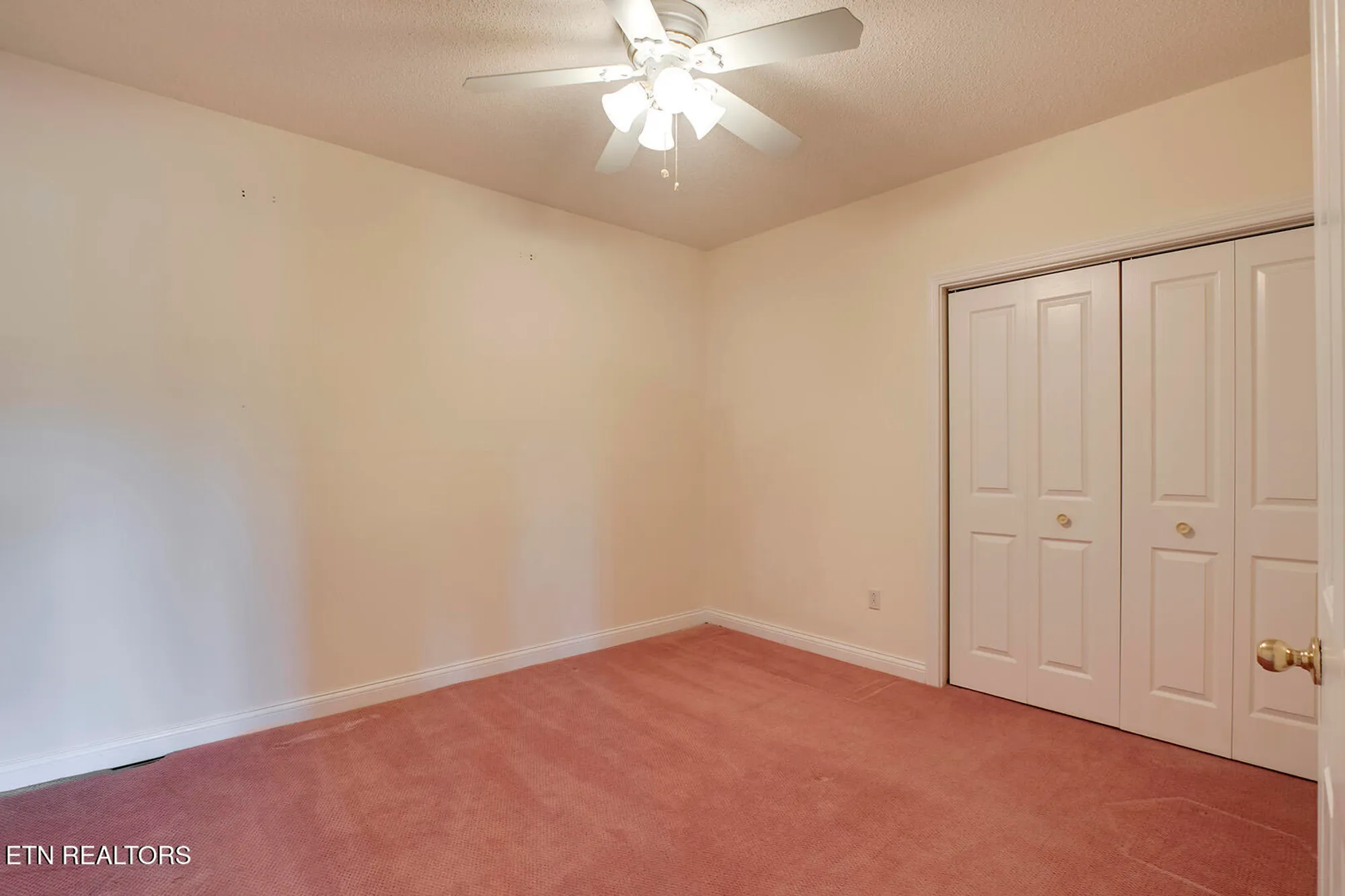 Property Slideshow image 41 of 58 | 206 kiyuga ln, Loudon, TN, 37774