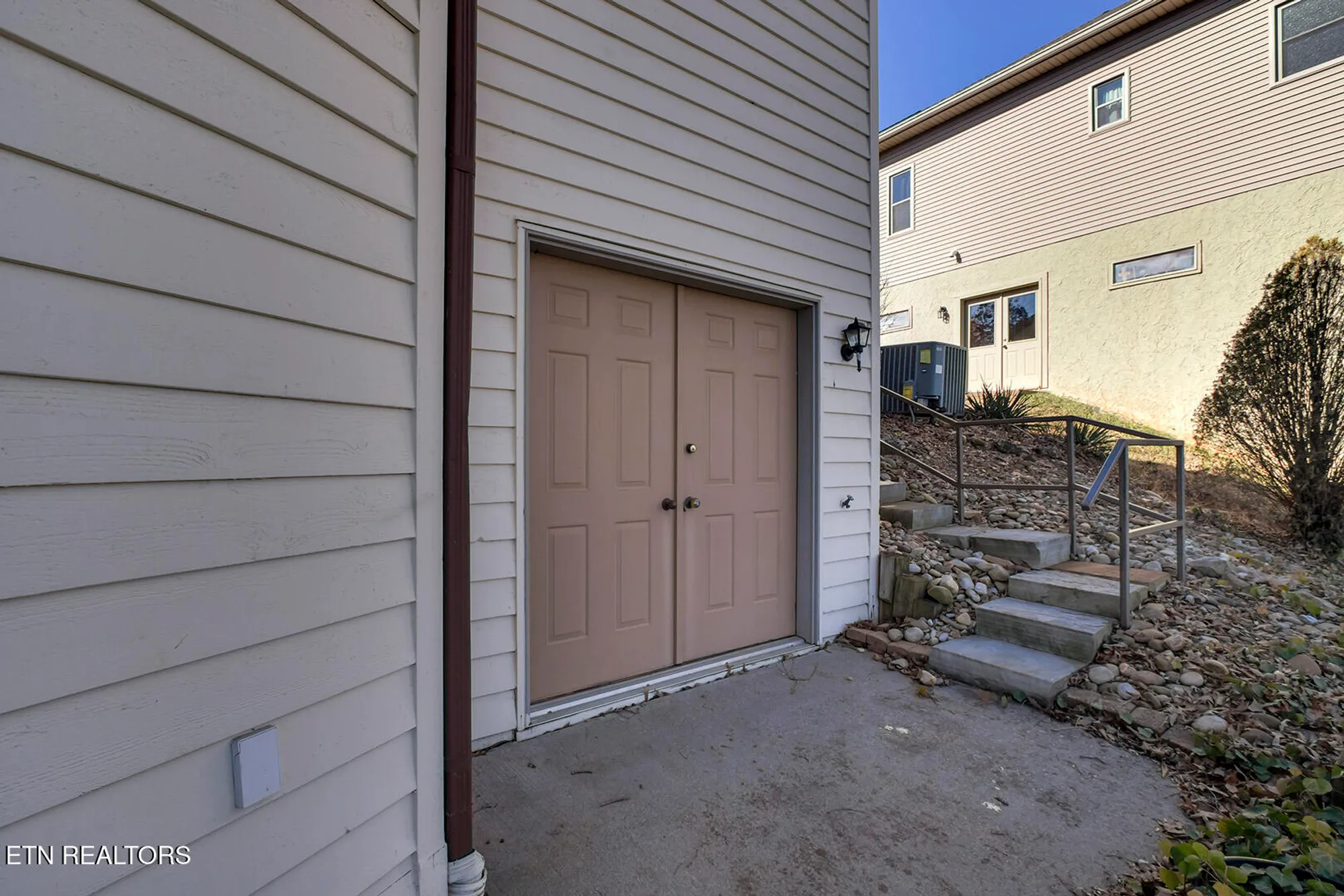 Property Slideshow image 44 of 58 | 206 kiyuga ln, Loudon, TN, 37774