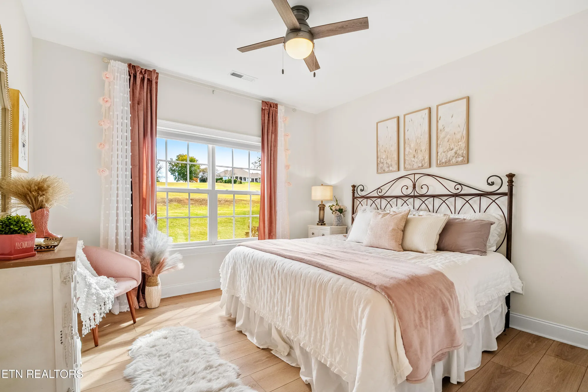 Property Slideshow image 41 of 60 | 340 pineberry dr, Vonore, TN, 37885