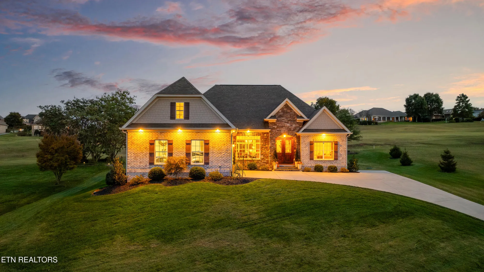Property Slideshow image 4 of 60 | 340 pineberry dr, Vonore, TN, 37885