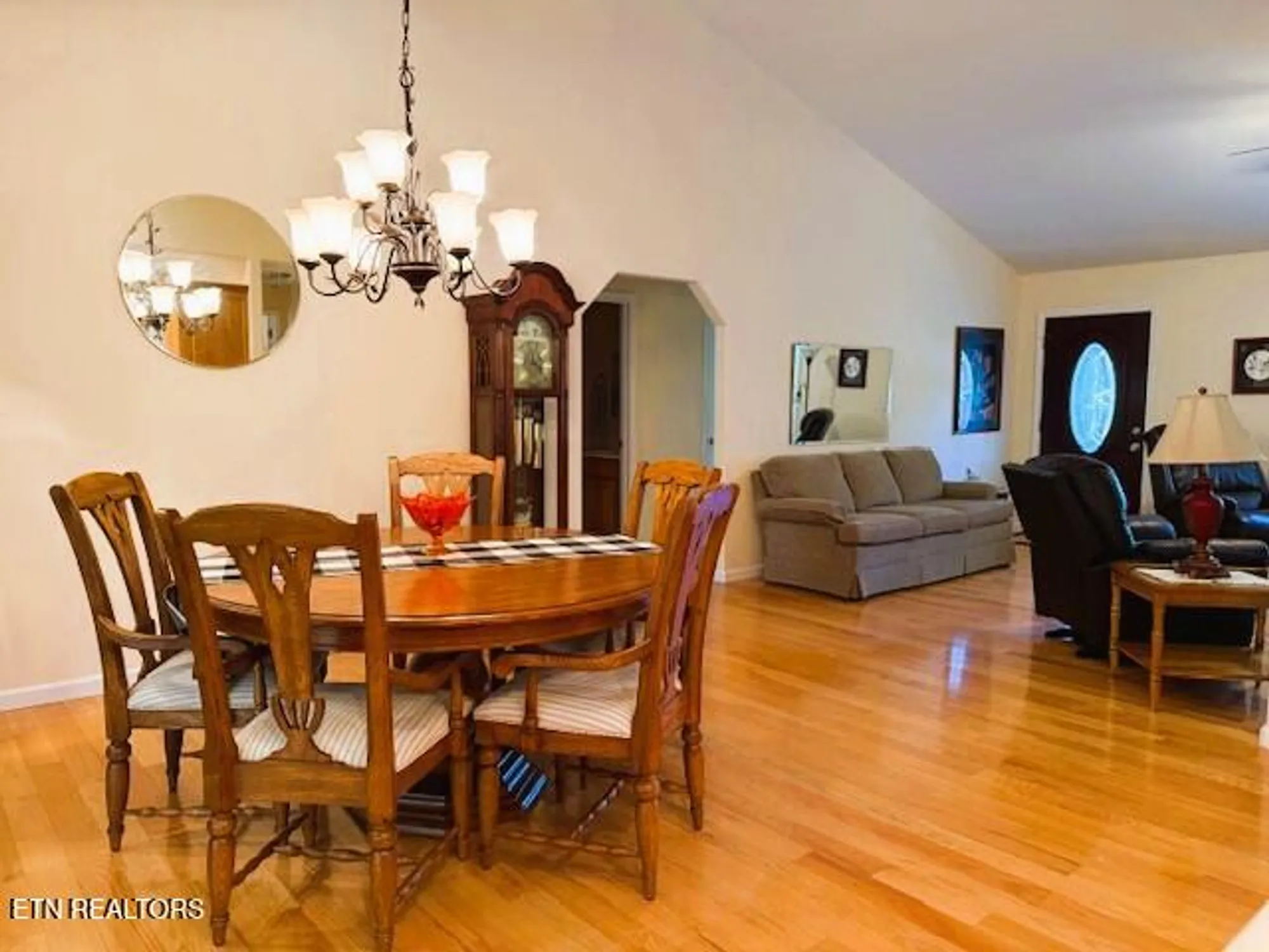 Property Slideshow image 7 of 29 | 204 lakeview dr, Crossville, TN, 38558