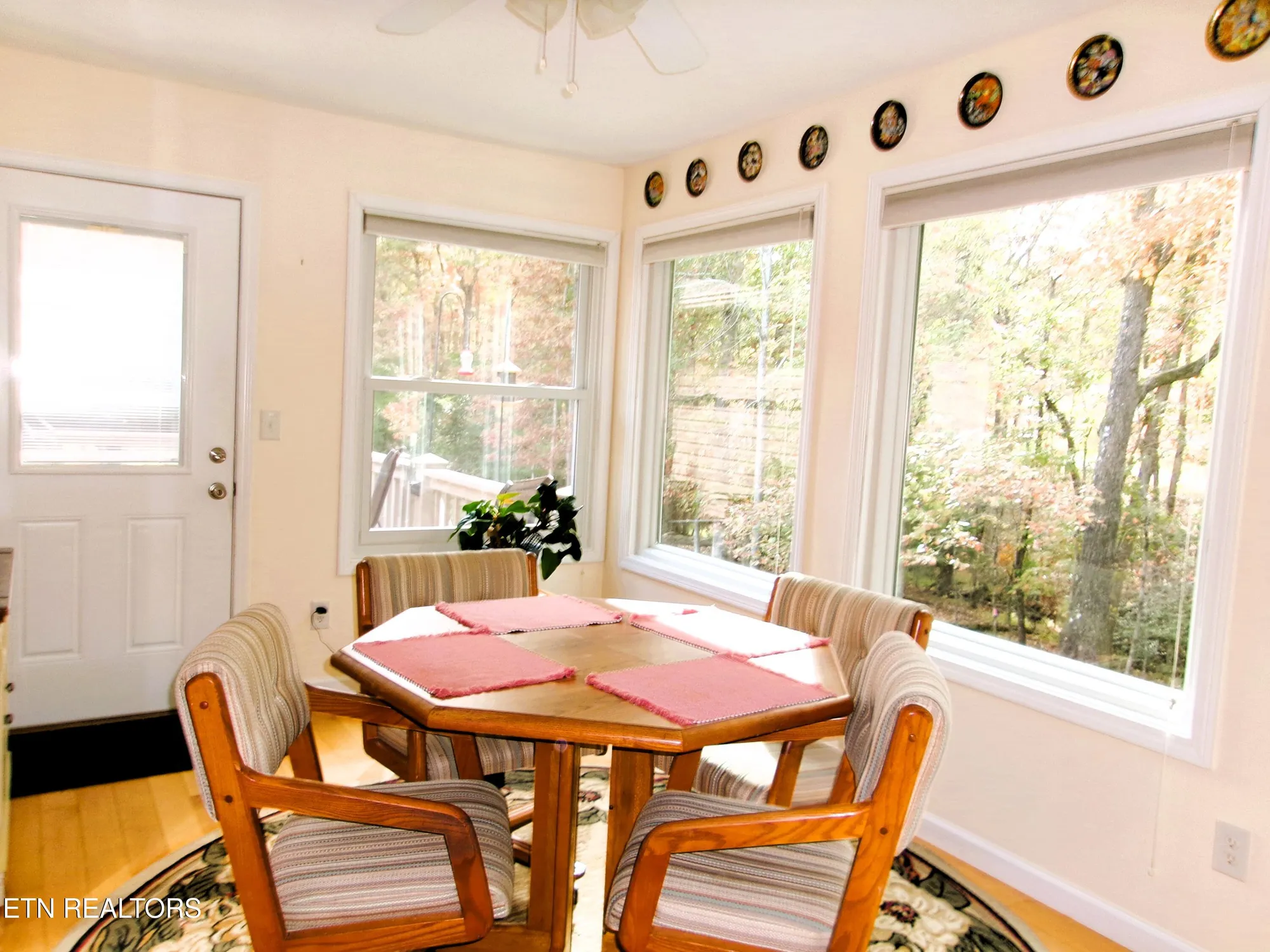 Property Slideshow image 13 of 29 | 204 lakeview dr, Crossville, TN, 38558