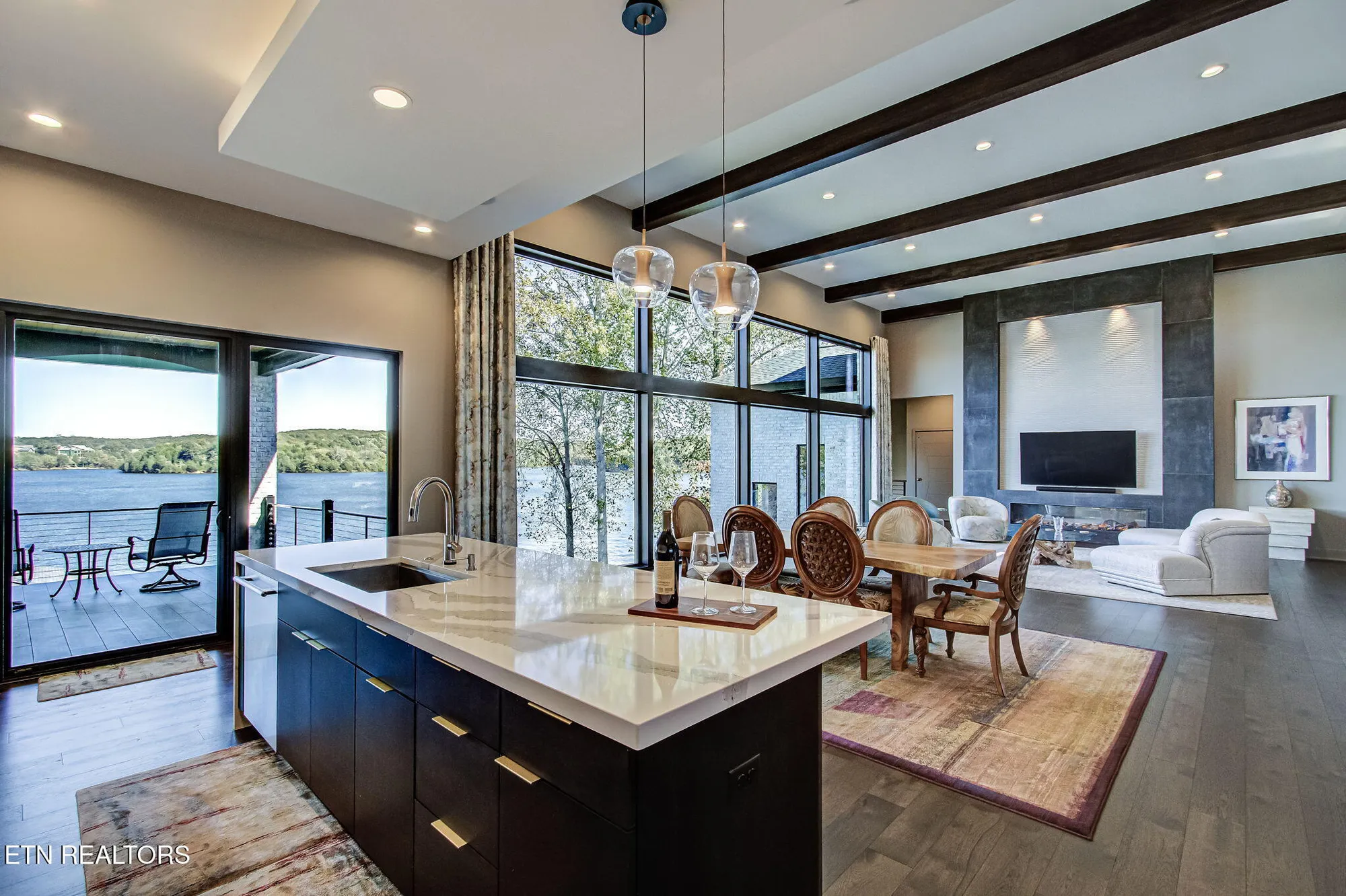 Property Slideshow image 9 of 56 | 322 okmulgee cir, Loudon, TN, 37774