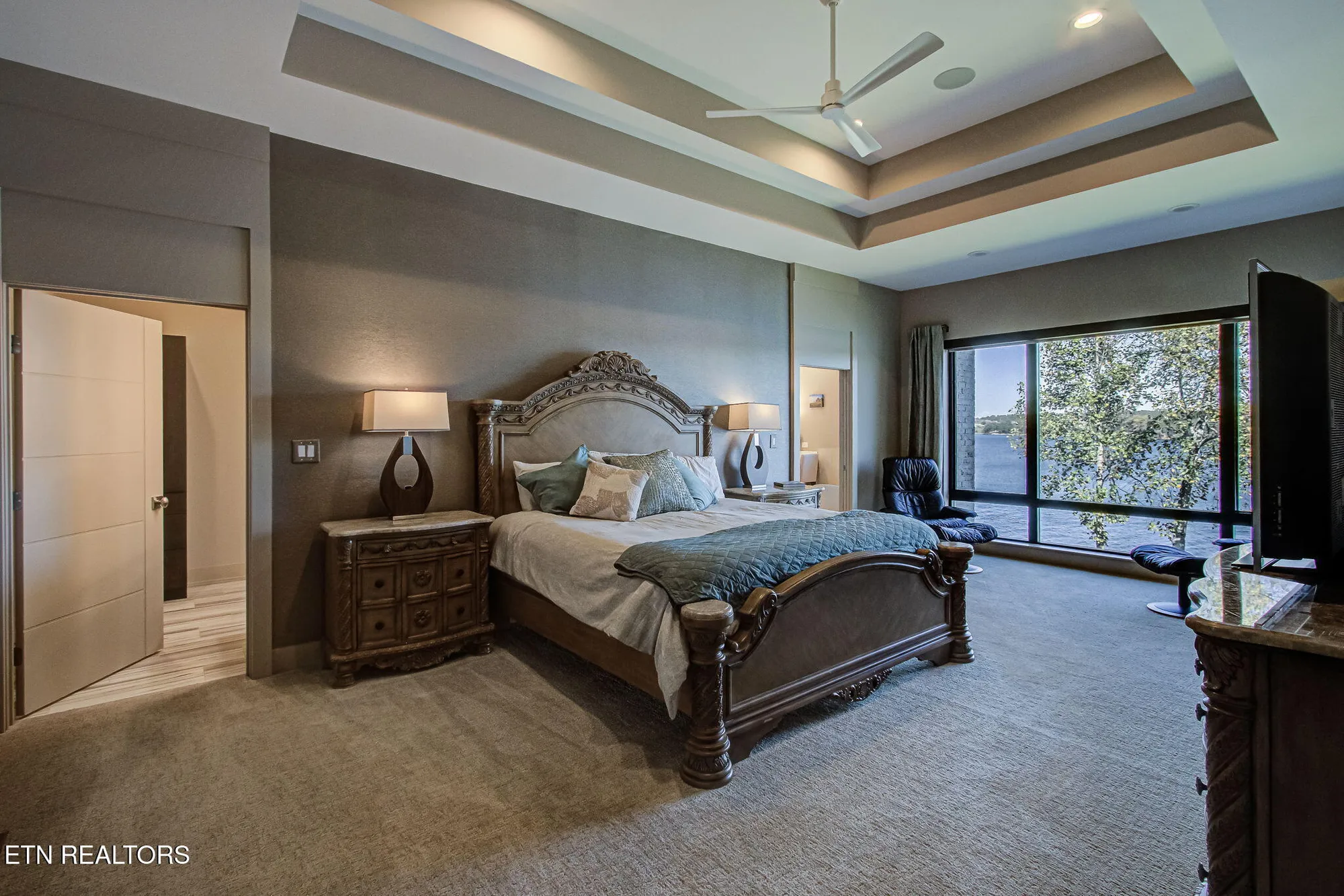 Property Slideshow image 33 of 56 | 322 okmulgee cir, Loudon, TN, 37774