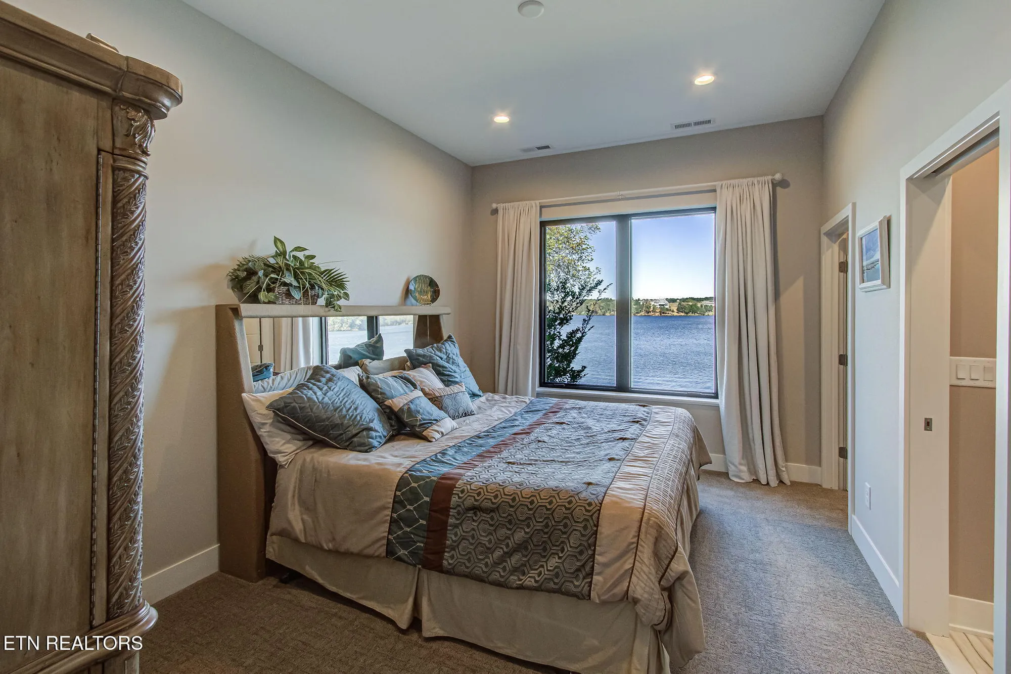 Property Slideshow image 47 of 56 | 322 okmulgee cir, Loudon, TN, 37774