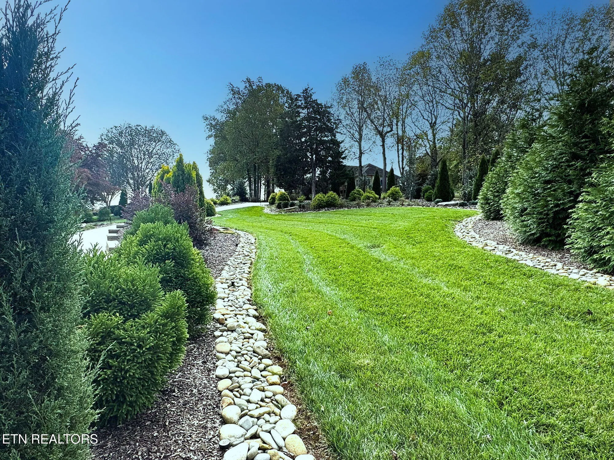 Property Slideshow image 55 of 56 | 322 okmulgee cir, Loudon, TN, 37774