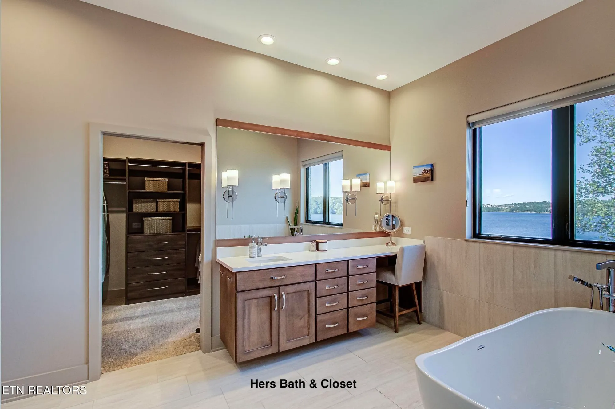 Property Slideshow image 36 of 56 | 322 okmulgee cir, Loudon, TN, 37774