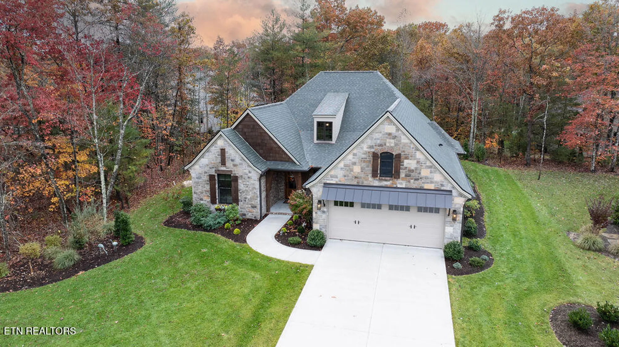 Property Slideshow image 1 of 54 | 13 laurelwood ln, Crossville, TN, 38555