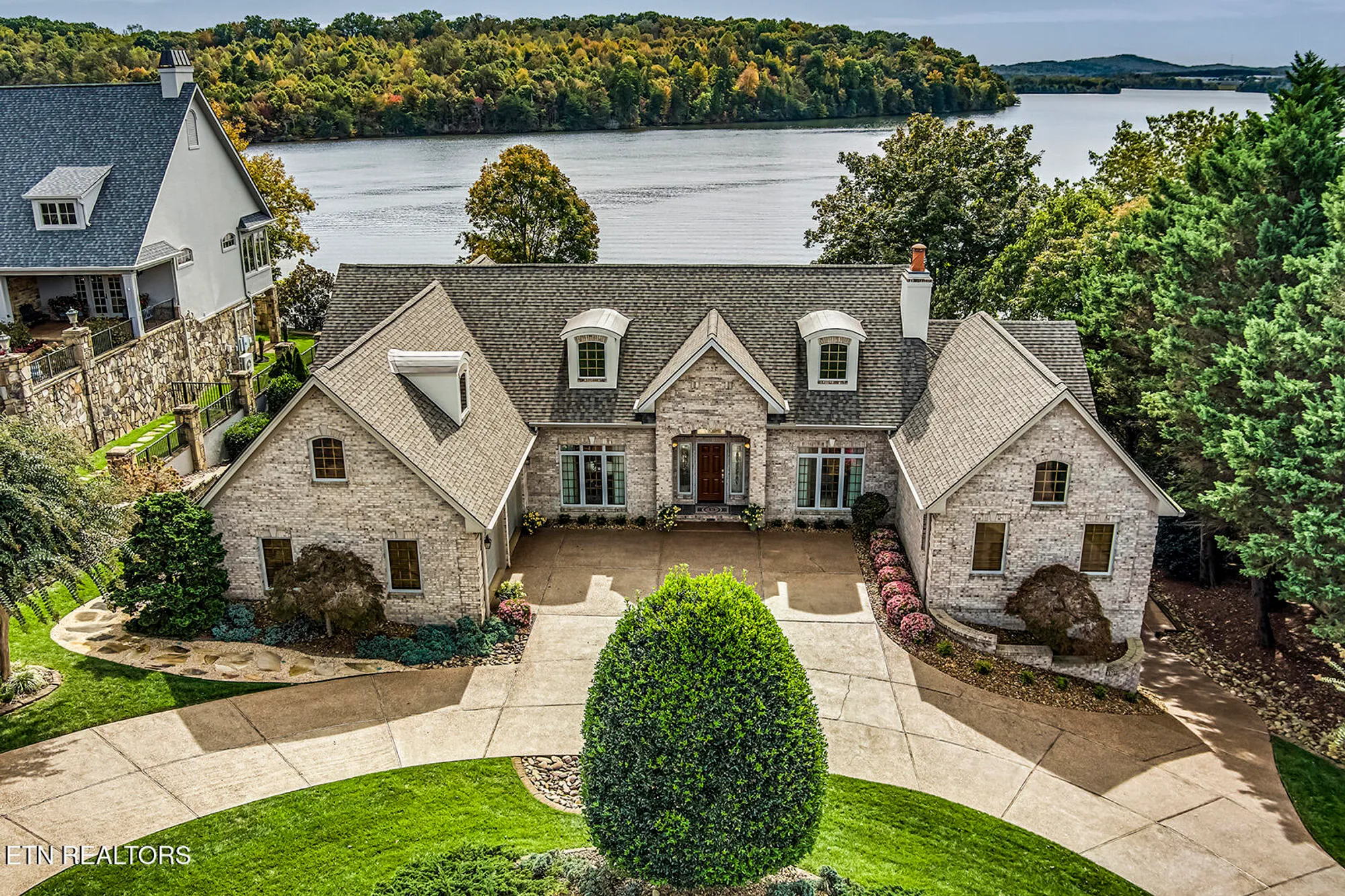 Property Slideshow image 1 of 63 | 135 big water dr, Vonore, TN, 37885