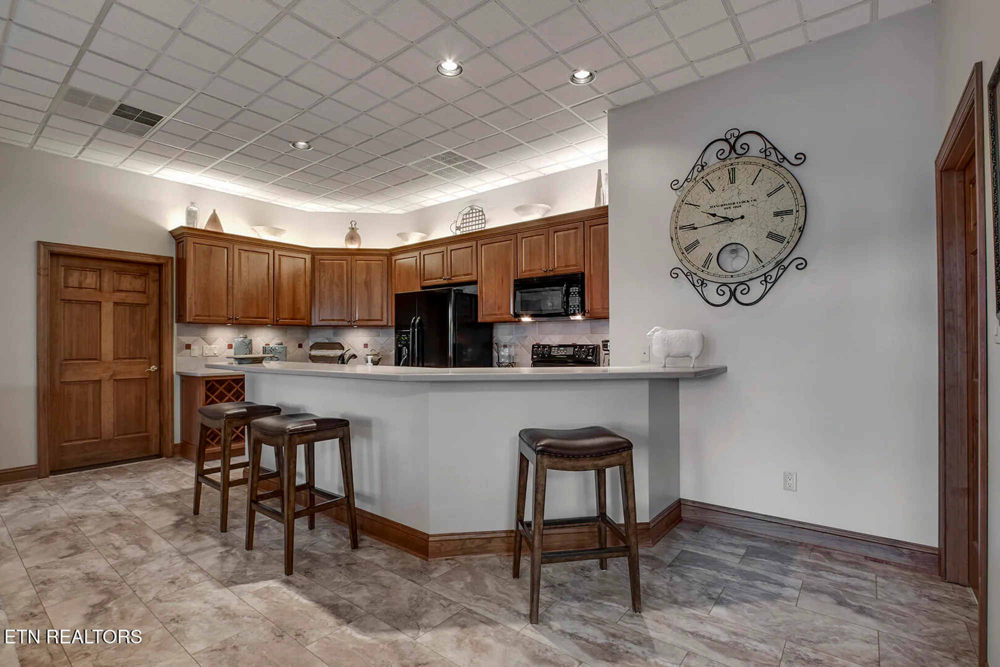 Property Slideshow image 48 of 63 | 135 big water dr, Vonore, TN, 37885