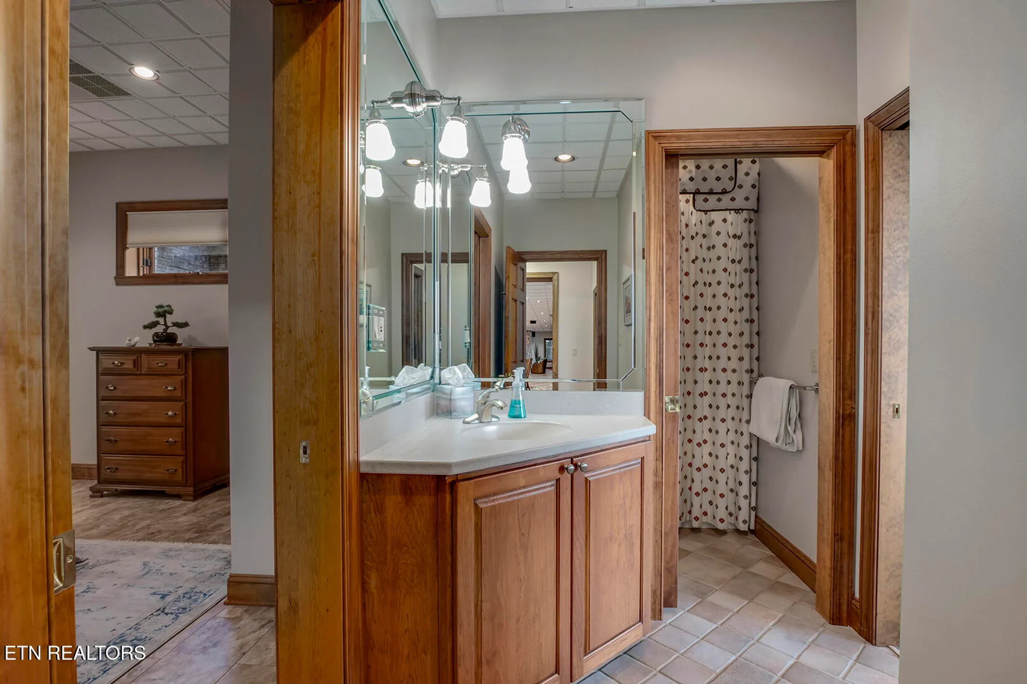 Property Slideshow image 41 of 63 | 135 big water dr, Vonore, TN, 37885