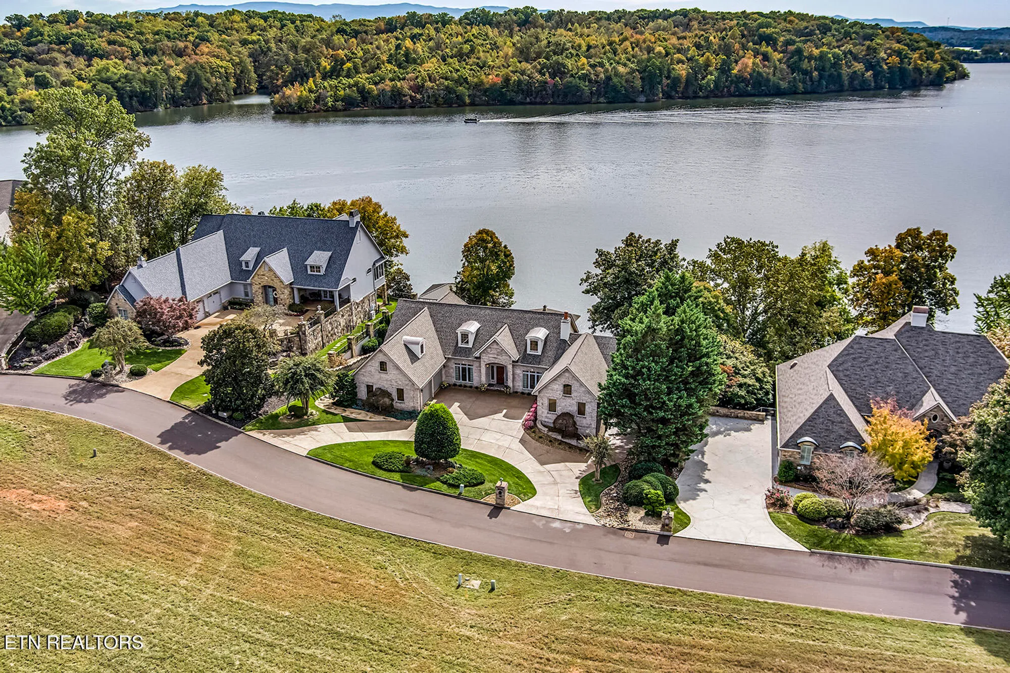 Property Slideshow image 59 of 63 | 135 big water dr, Vonore, TN, 37885